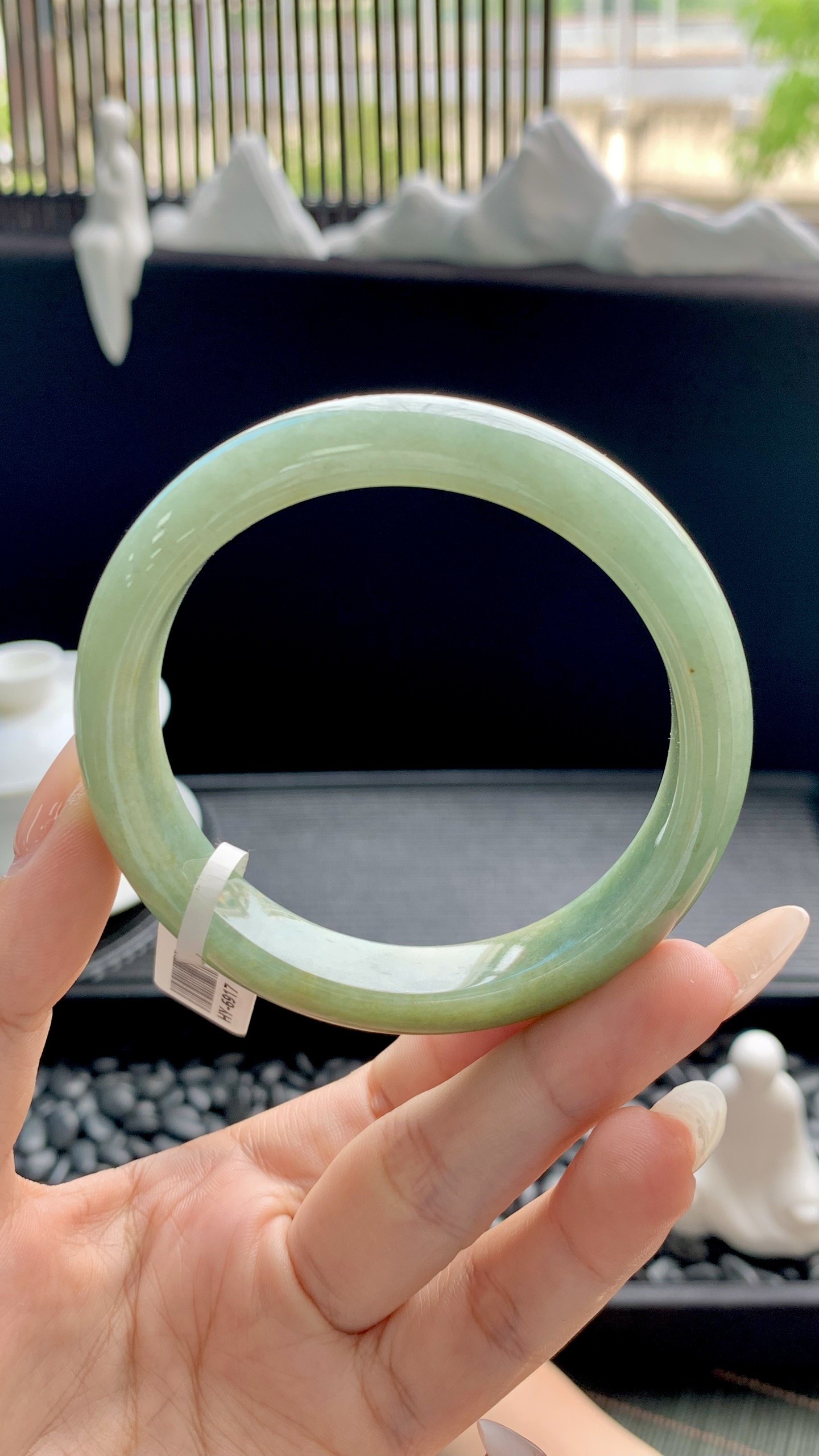 黄加绿正圈手镯成品 HY-6917 尺寸：57-12-8