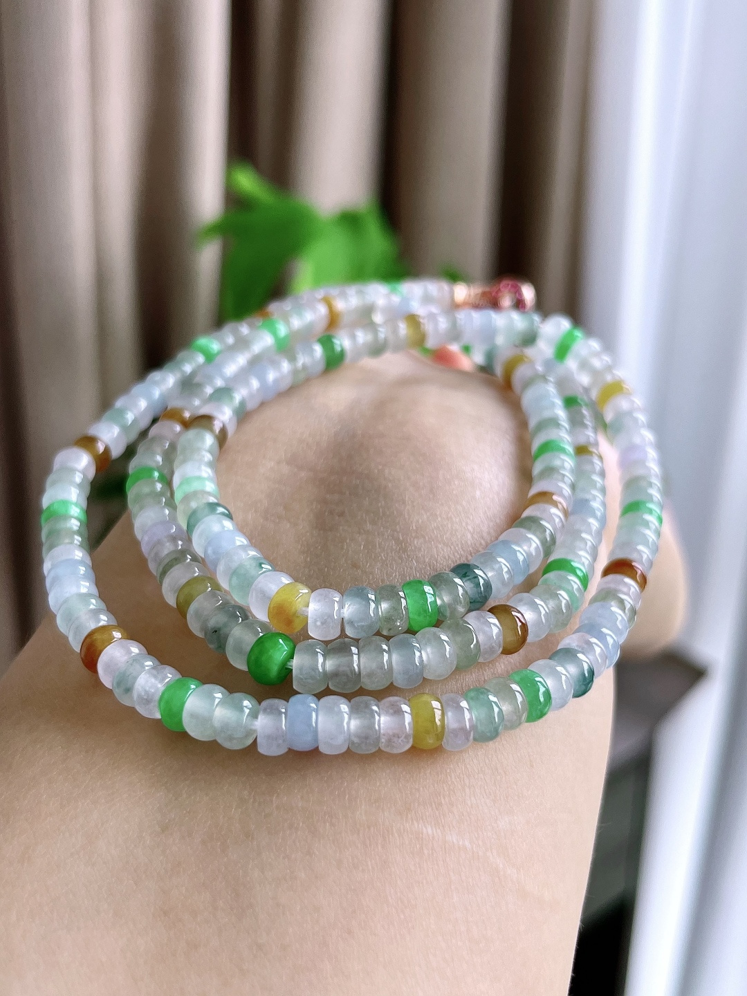 【珠子】冰多宝珠链算盘珠珠子珠链 【说明】缅甸 性比高 【尺寸】4.9-3.5mm 29cm 【重量】29.8克