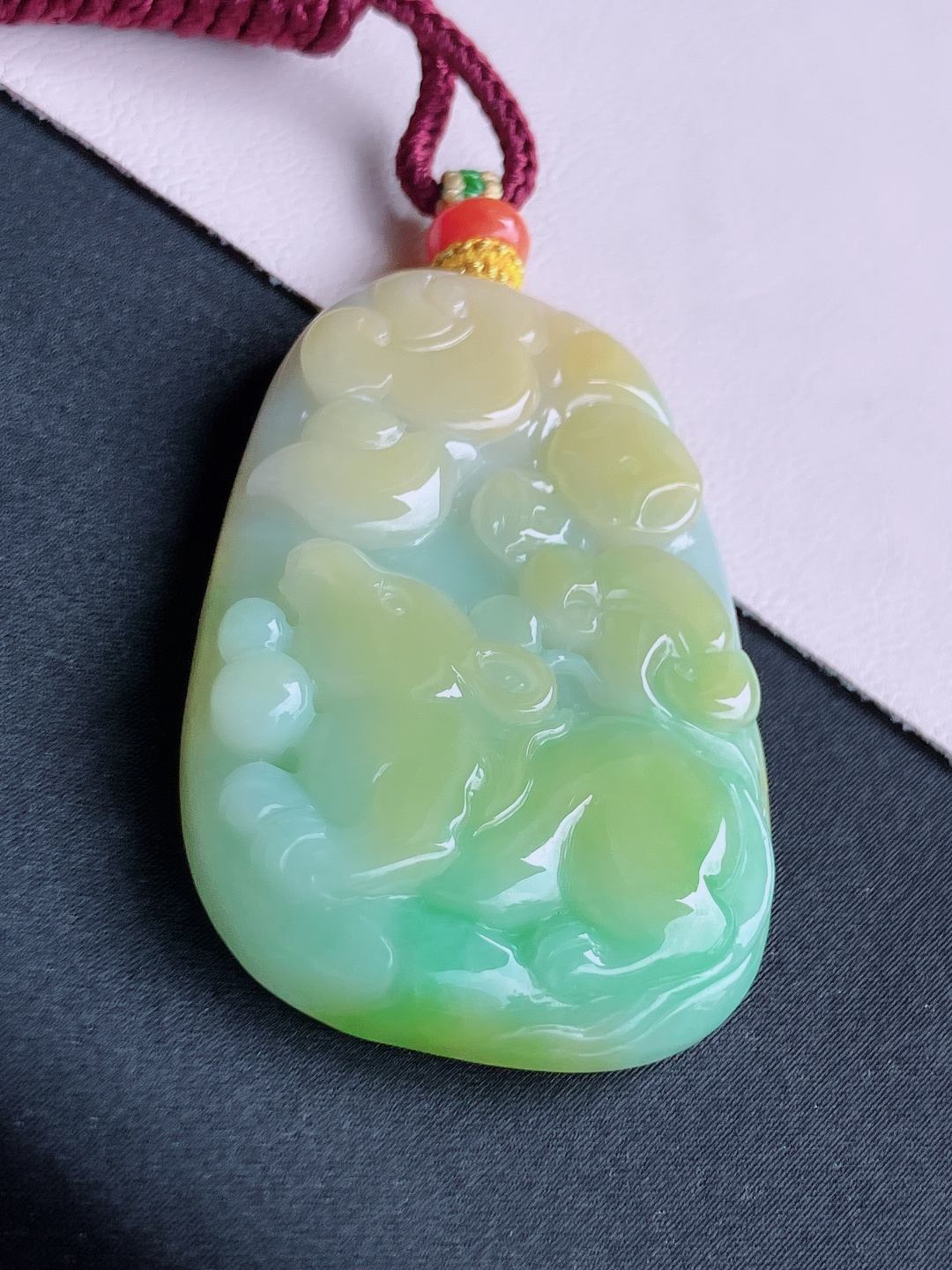 ️，三彩生肖鼠牌，细腻精致，尺寸55.3/36.6/18/自然光实拍