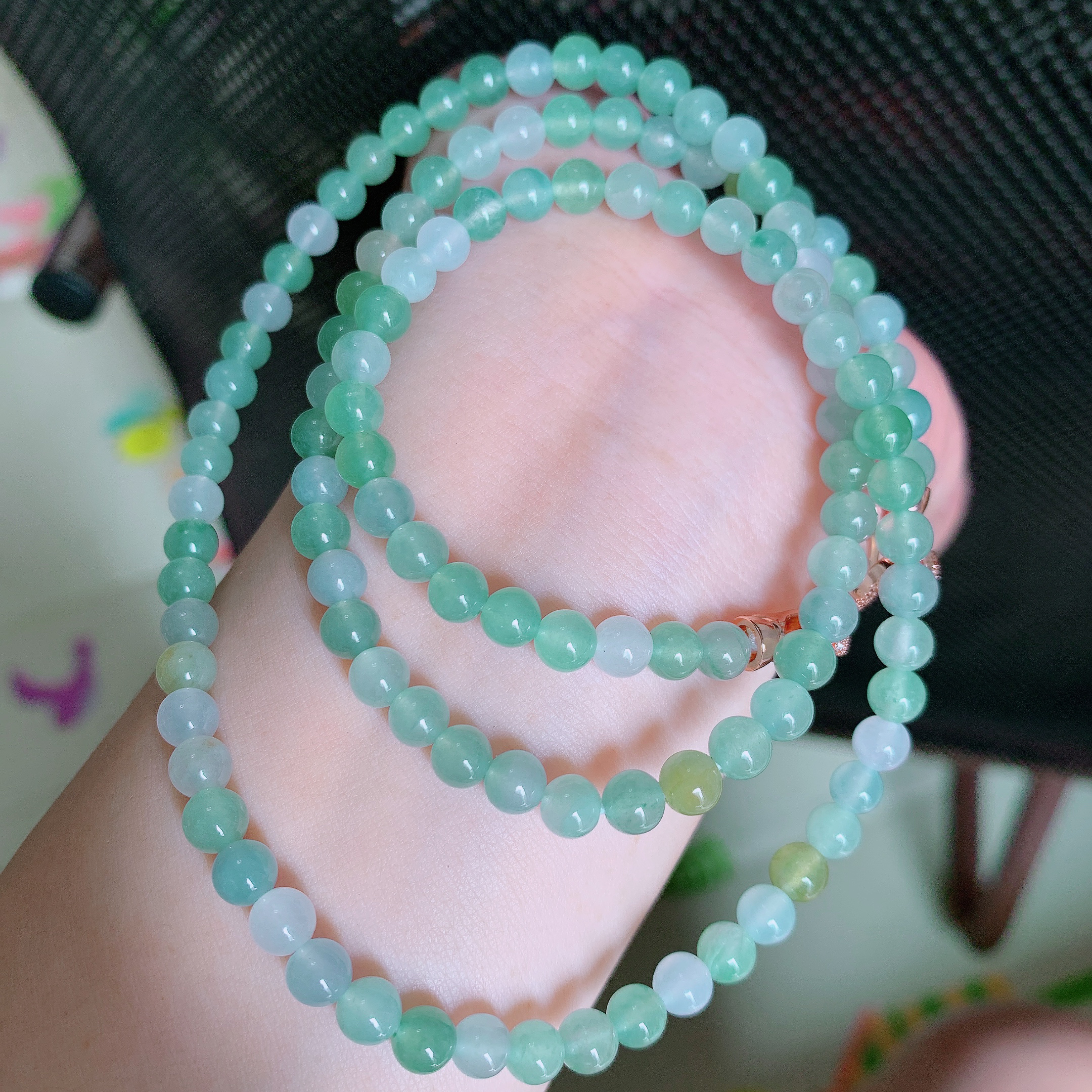 自然光实拍，冰种多宝翡翠圆珠项链，冰透多彩翡翠珠链，颜色丰富，料子细腻，高档大气，自戴送礼佳品！#2