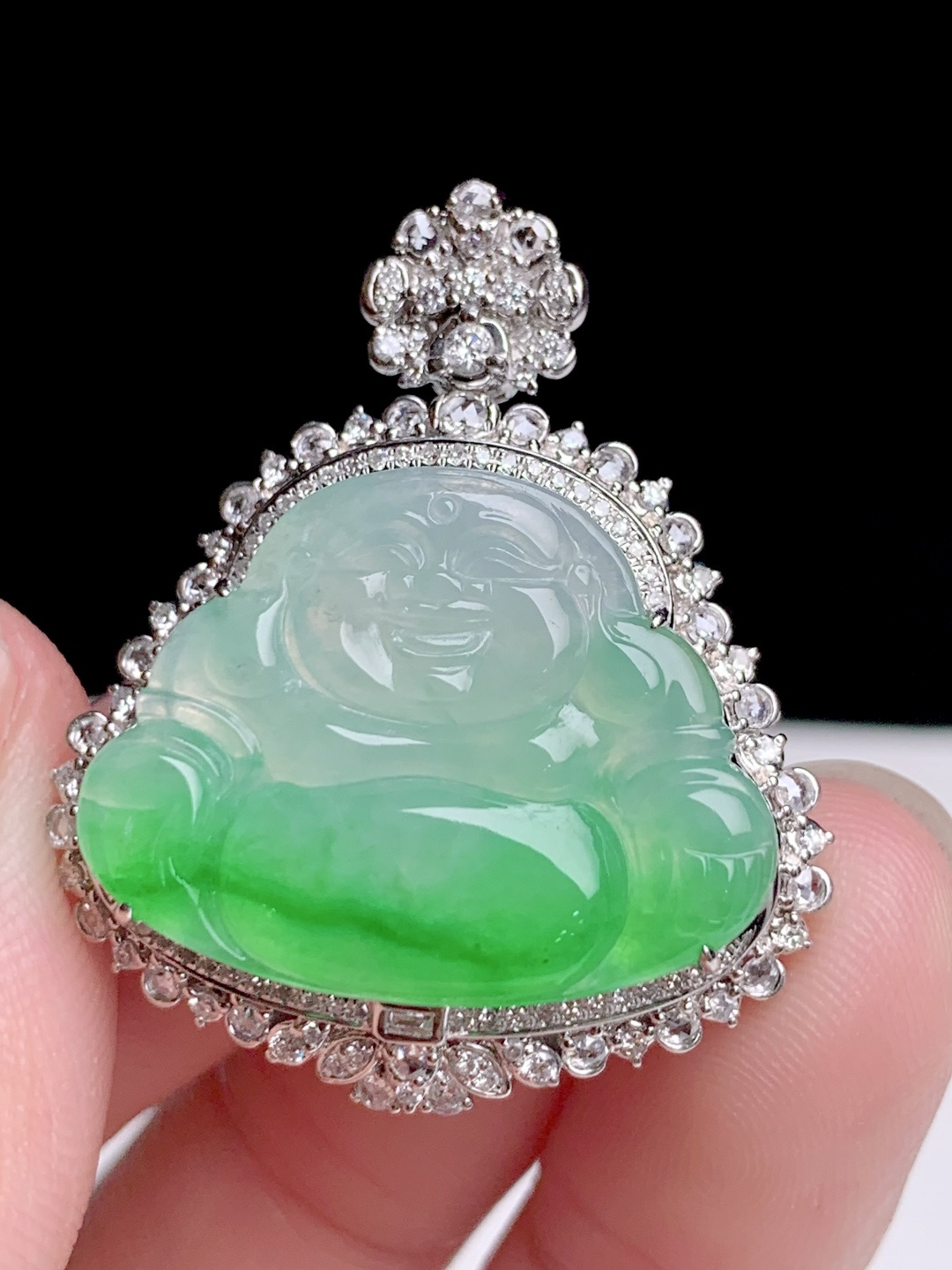 ️冰飘绿佛公吊坠 18k金钻镶嵌，33.5-28.8-12.6