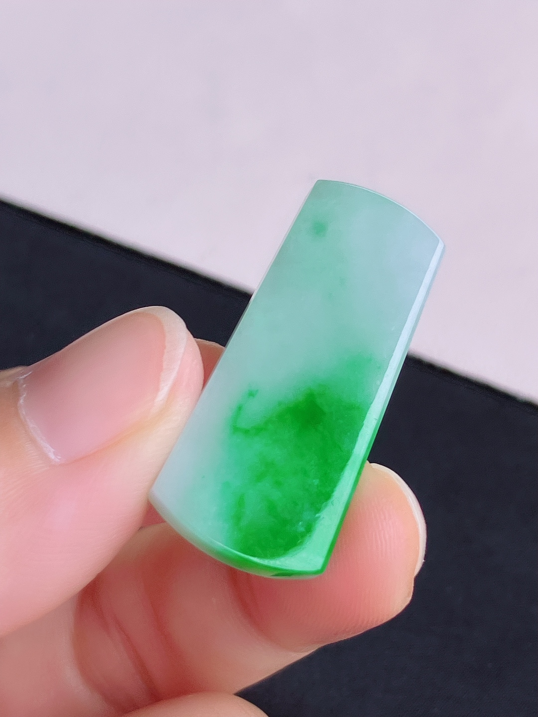 ️翠绿平安牌，简约时尚，尺寸33.3/15/4.3/自然光实拍