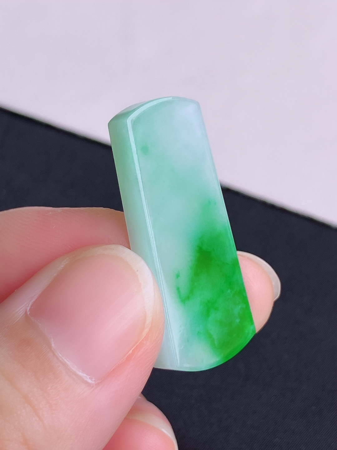 ️翠绿平安牌，简约时尚，尺寸33.3/15/4.3/自然光实拍