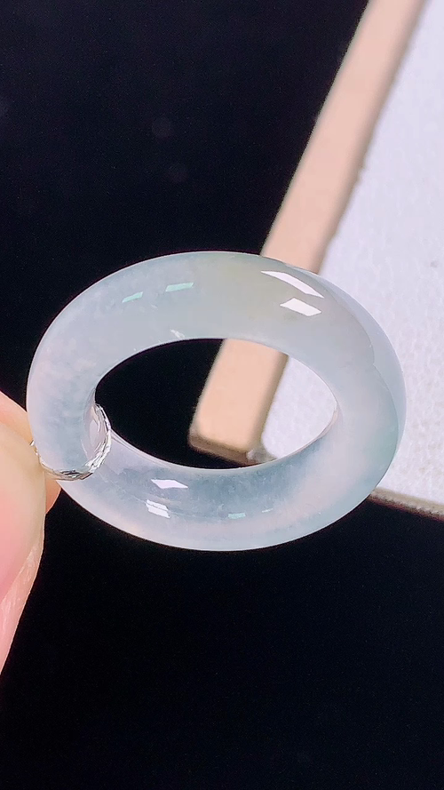 ️冰种指环，无裂，尺寸:圈口10/15.8-5.5-4.2mm 19