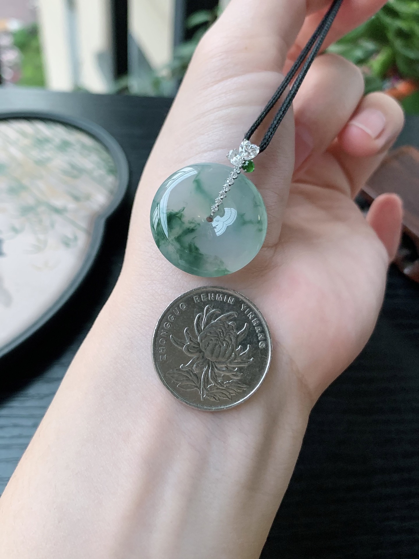 18k金镶嵌老坑冰种胶感飘蓝花平安扣吊坠 裸石尺寸:24.2-5.4mm