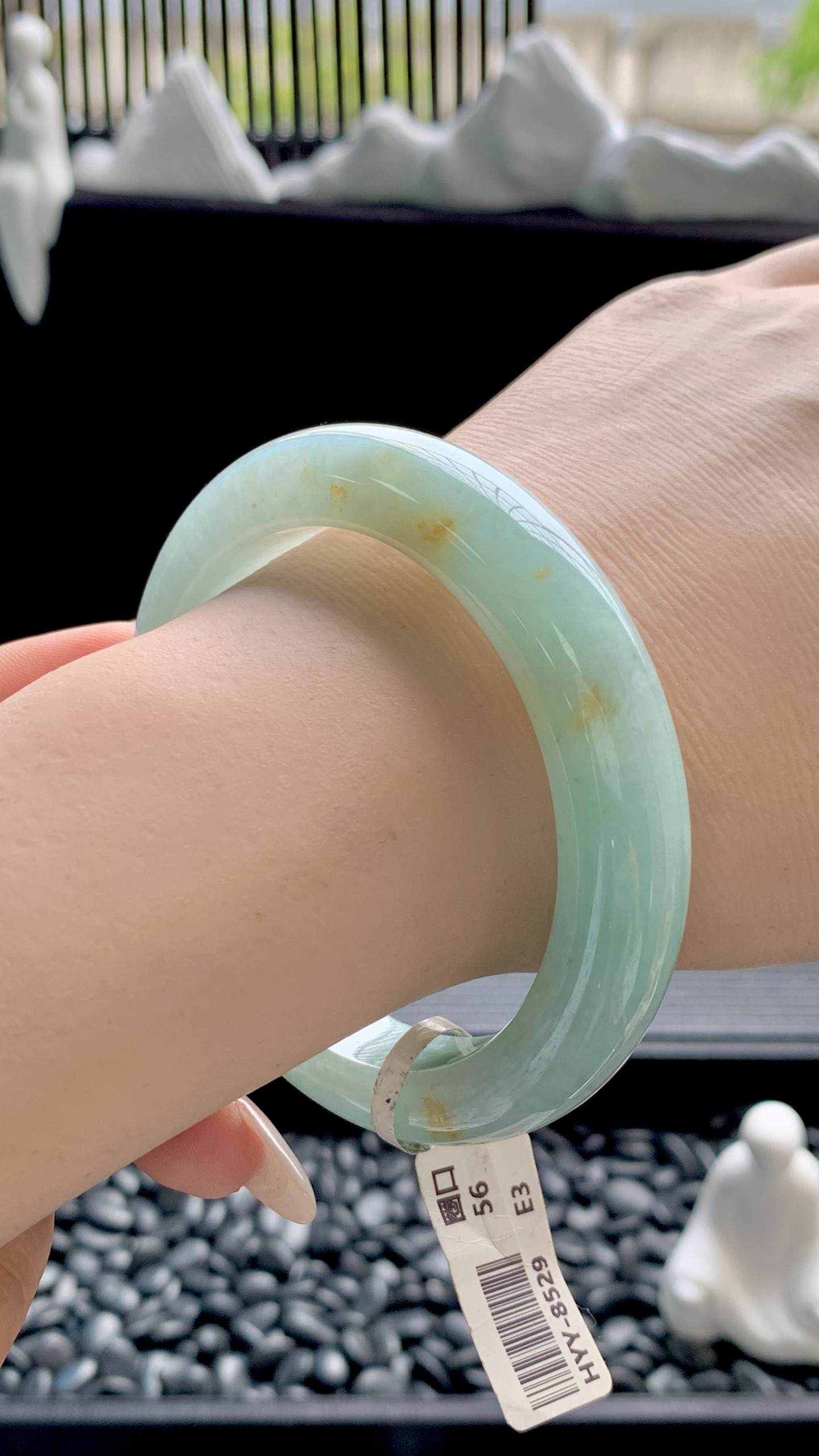 果绿洒金正圈手镯成品 HYY-8529 尺寸：56-13-9.5