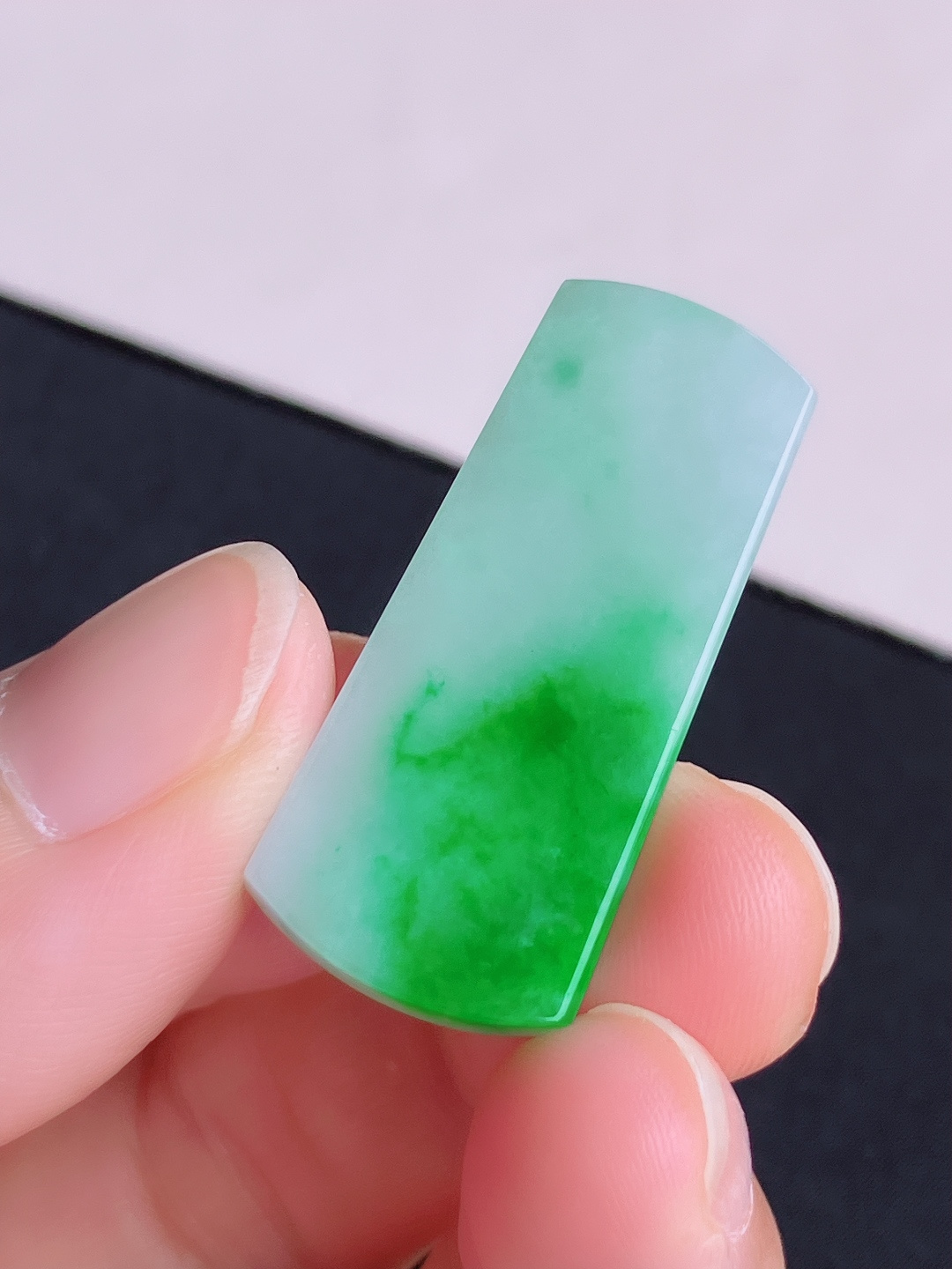 ️翠绿平安牌，简约时尚，尺寸33.3/15/4.3/自然光实拍