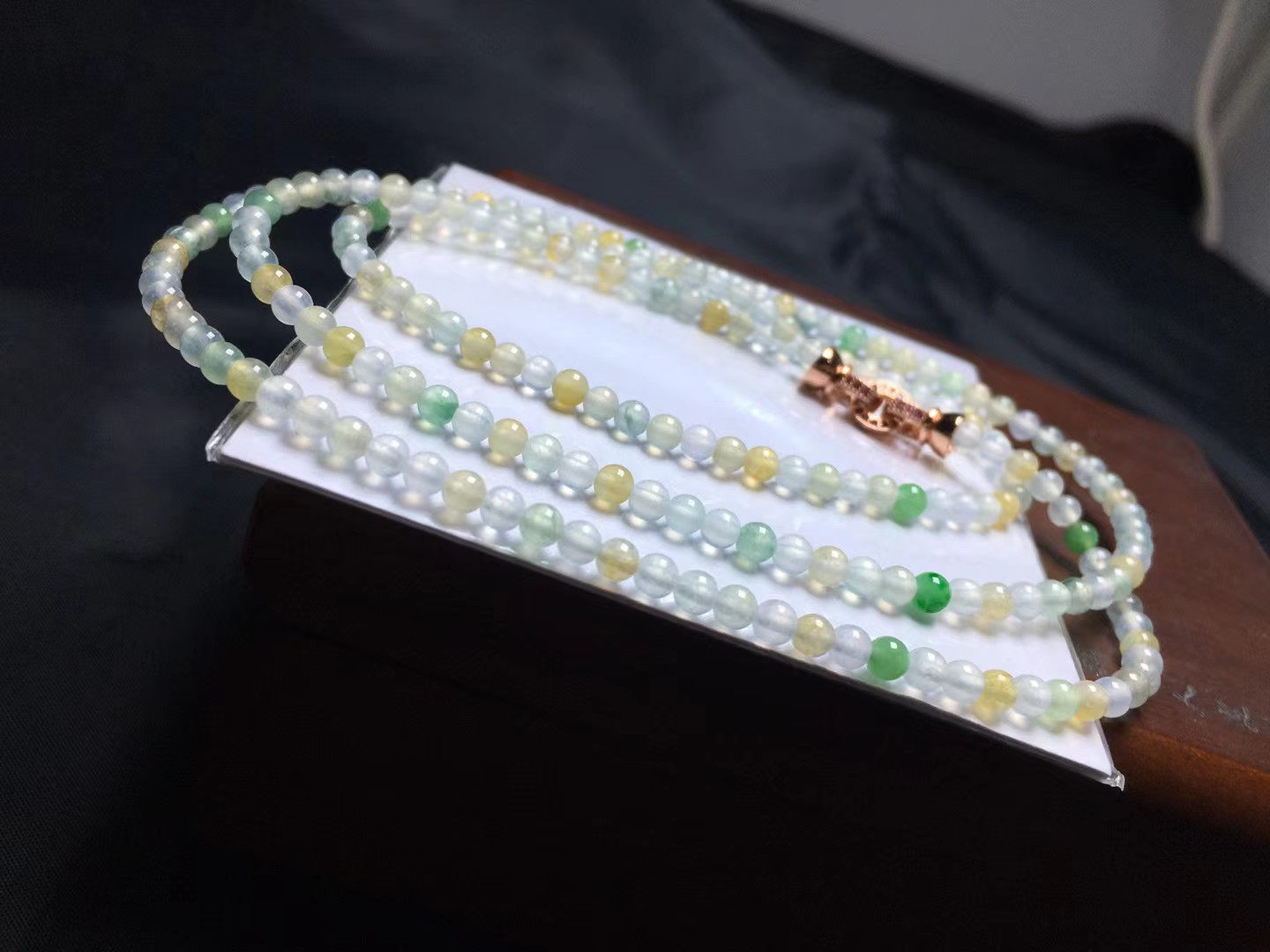 ️ 彩小米珠，卡3.7mm，200颗，种好，玉质细腻，色彩斑斓，颗颗精选，均匀
