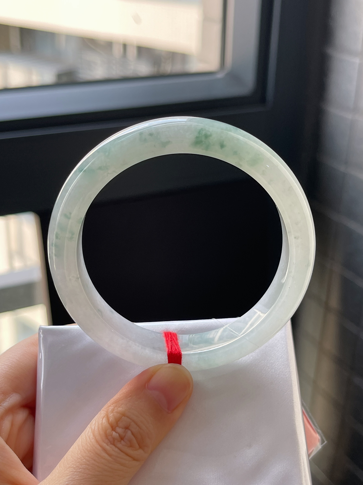 正圈56.2圈口，翡翠冰糯种飘花手镯