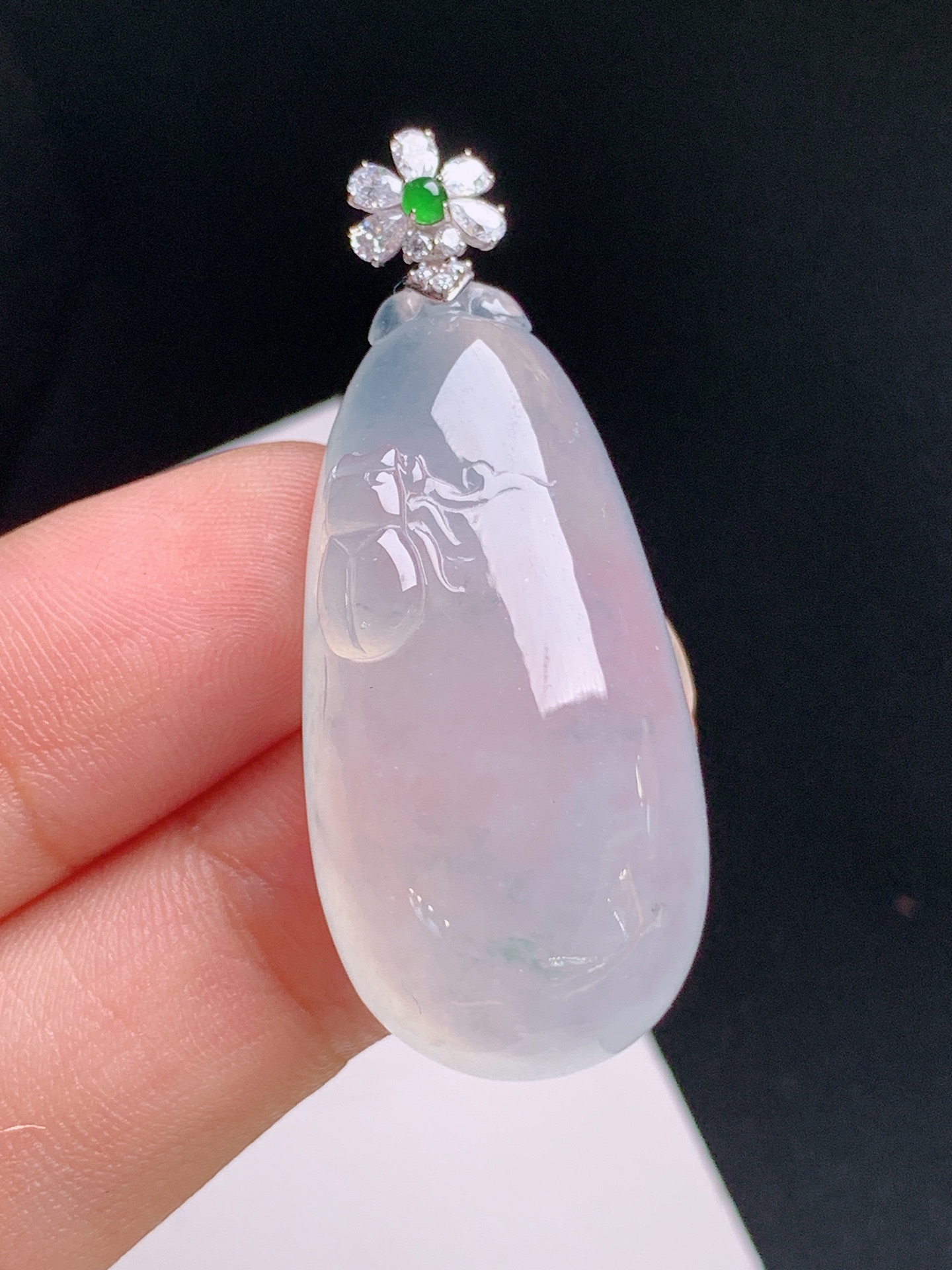 ️ 冰种福瓜吊坠，清透起光，绿蛋花扣，寓意福气绵延 裸石35.5-17.7-9.3 整体43.5 