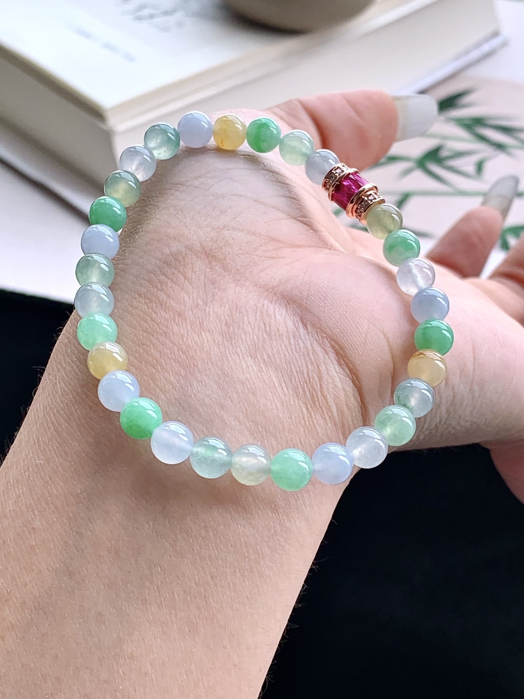 【珠子】️冰多宝手串圆珠子手串 【说明】缅甸 性比高 【尺寸】6.1mm 【重量】12.7克