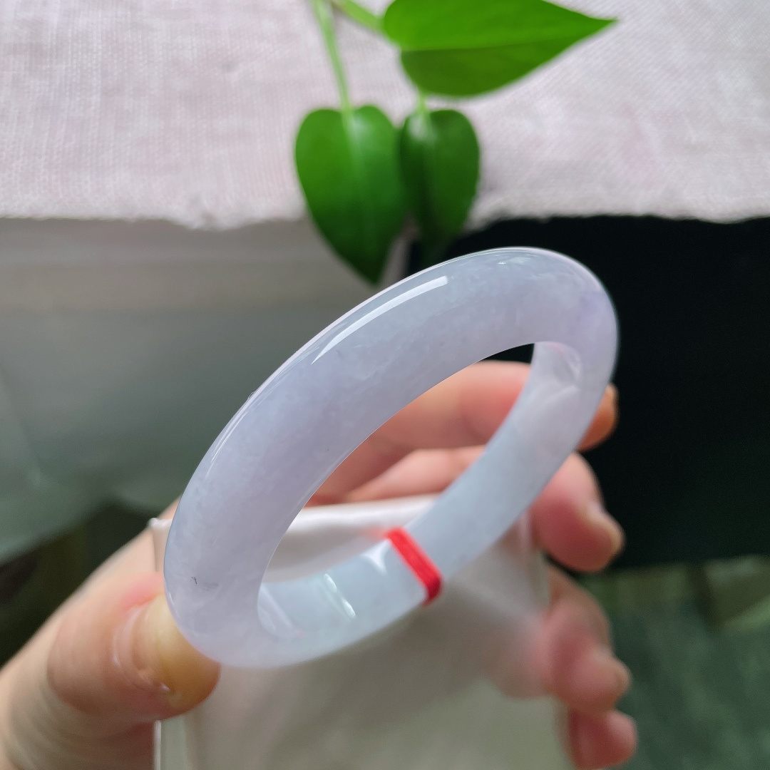 54.9/11.9/9.5，正圈，棉线，紫调温润柔和，点缀丝丝乌鸡，两者相融，上手温柔显气质，双色交织很有韵味。ss59302a