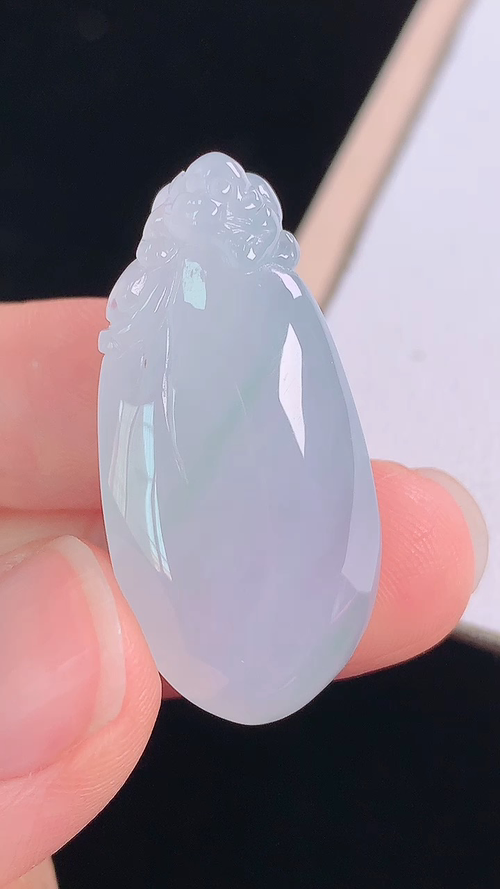 ️冰种福瓜，无裂，尺寸:33.5-15.7-8.5mm 21
