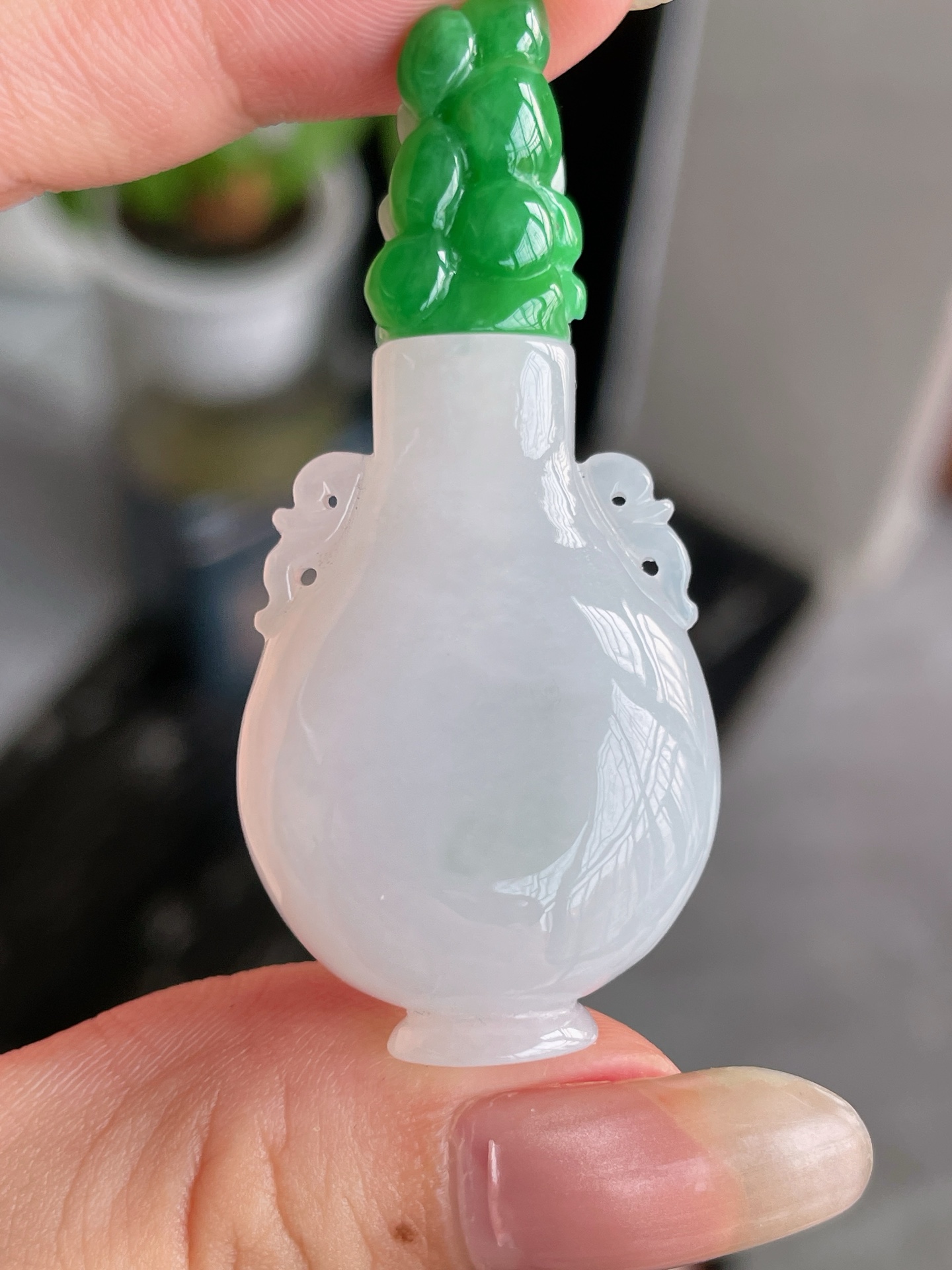 冰胶白玉特色花瓶玉壶可开盖使用 尺寸51.6-23.3-13mm S10