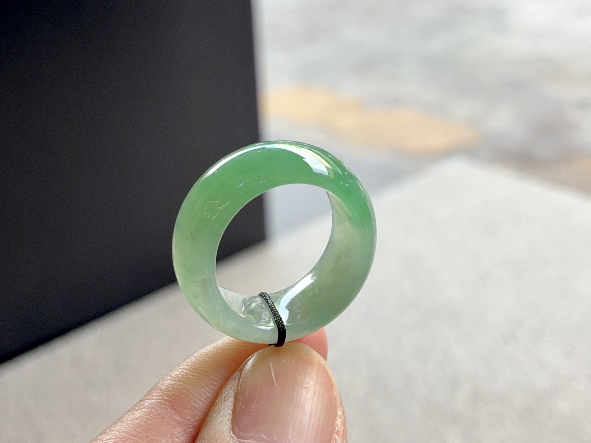 ️ 冰绿戒圈 尺寸：10×4.2 圈口18