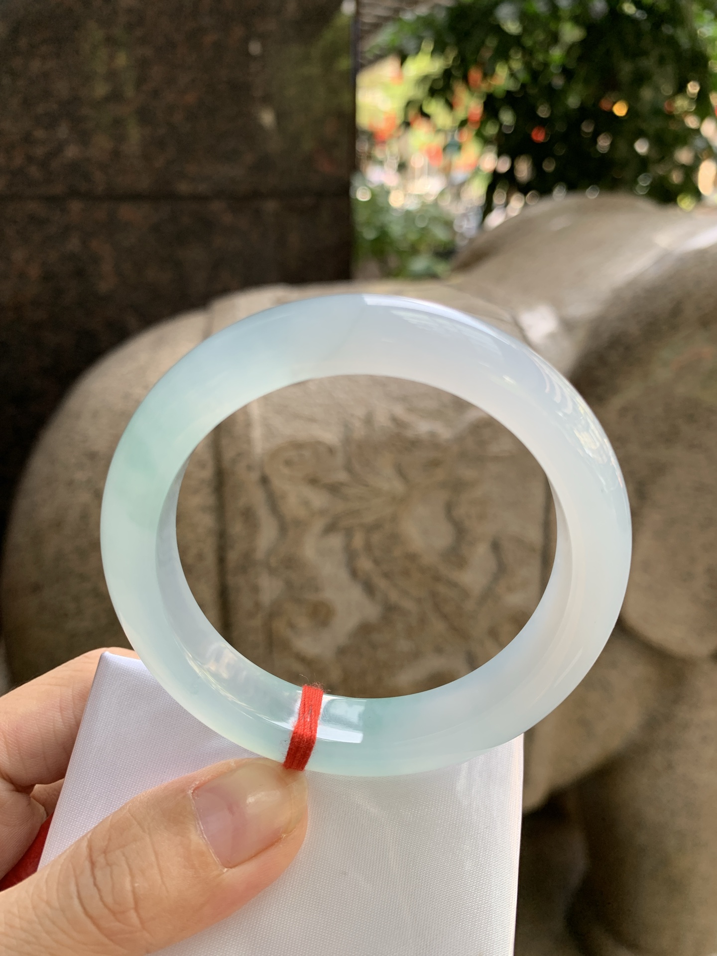 冰晴蓝正圈 56.5-8.1-10.9 0924-N1677 打灯细纹，不扣