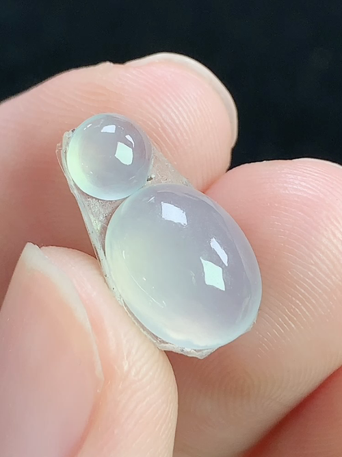 冰种蛋面一对，无裂，尺寸10.5-8.2-3.0，5.0-2.3mm，j24dk88