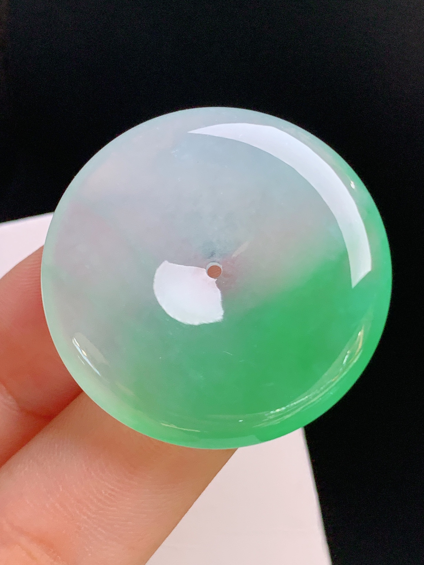 ️ 冰种飘绿平安扣，绿底水润，寓意平安圆满，裸石32.7-5.5 110921