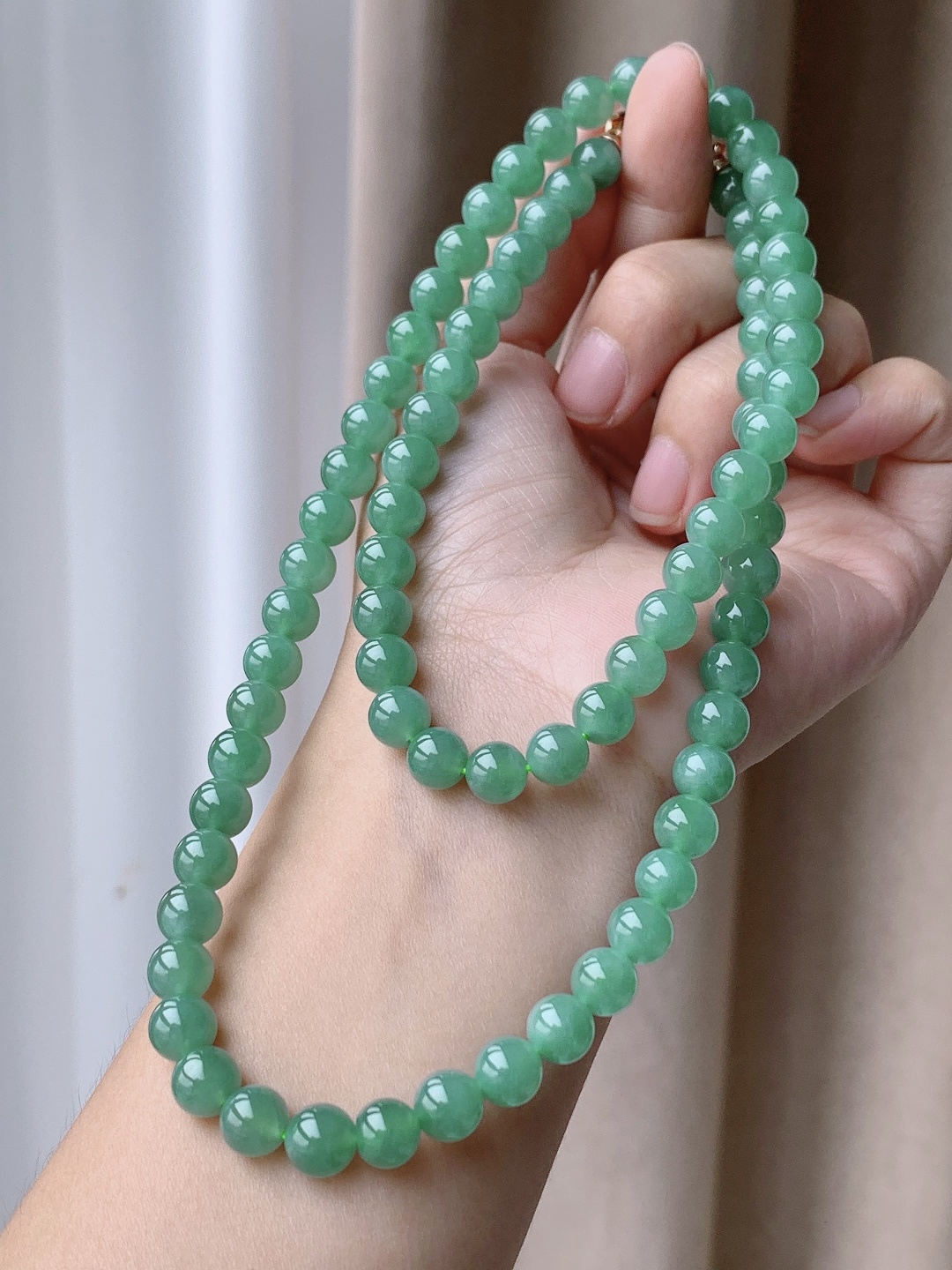 【珠子】冰晴绿珠链圆珠珠子珠串长串 【说明】缅甸 性比高 【尺寸】8mm 33cm 【重量】73.