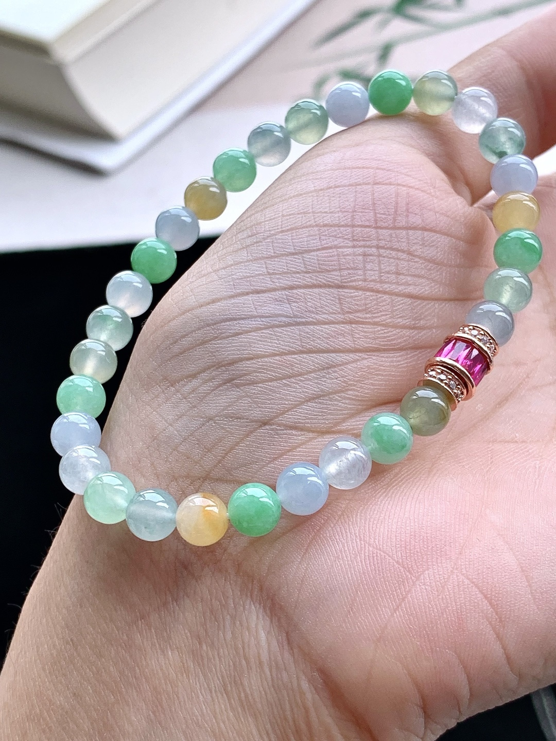 【珠子】️冰多宝手串圆珠子手串 【说明】缅甸 性比高 【尺寸】6.1mm 【重量】12.7克