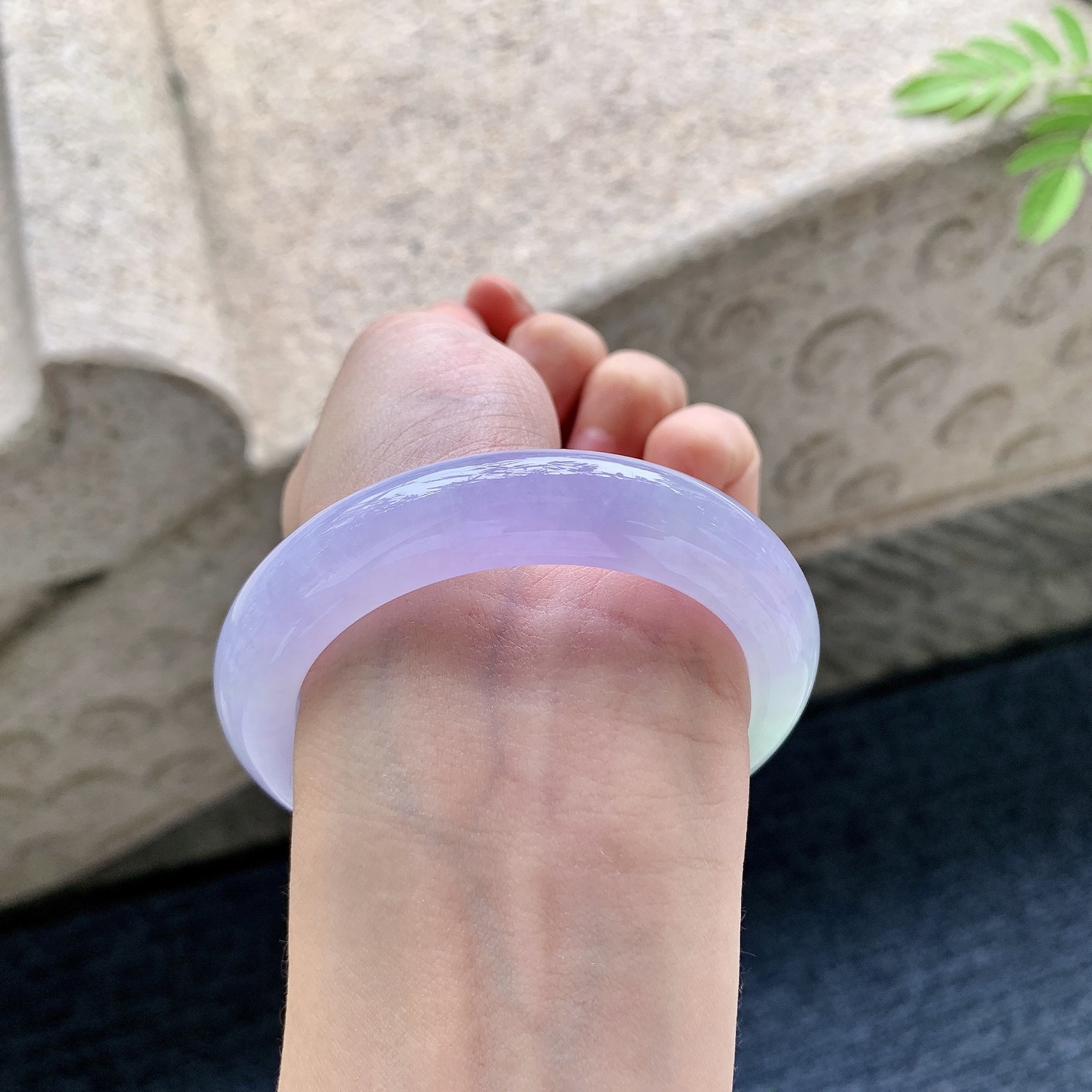 正圈53 54 圈口54/12/9.5 编码A6092513 冰糯春彩，水润，种老，细腻，无裂
