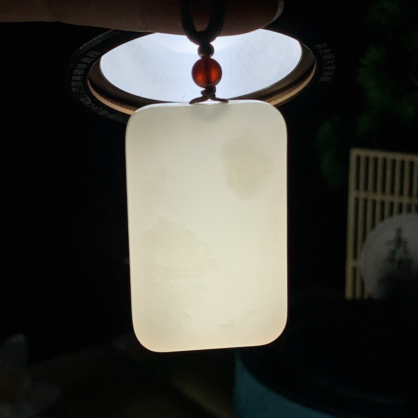 和田玉白玉大日如来挂件 尺寸43/27/9重28克！玉质细腻油润 底色纯净 脂粉好，品质好。lt260923