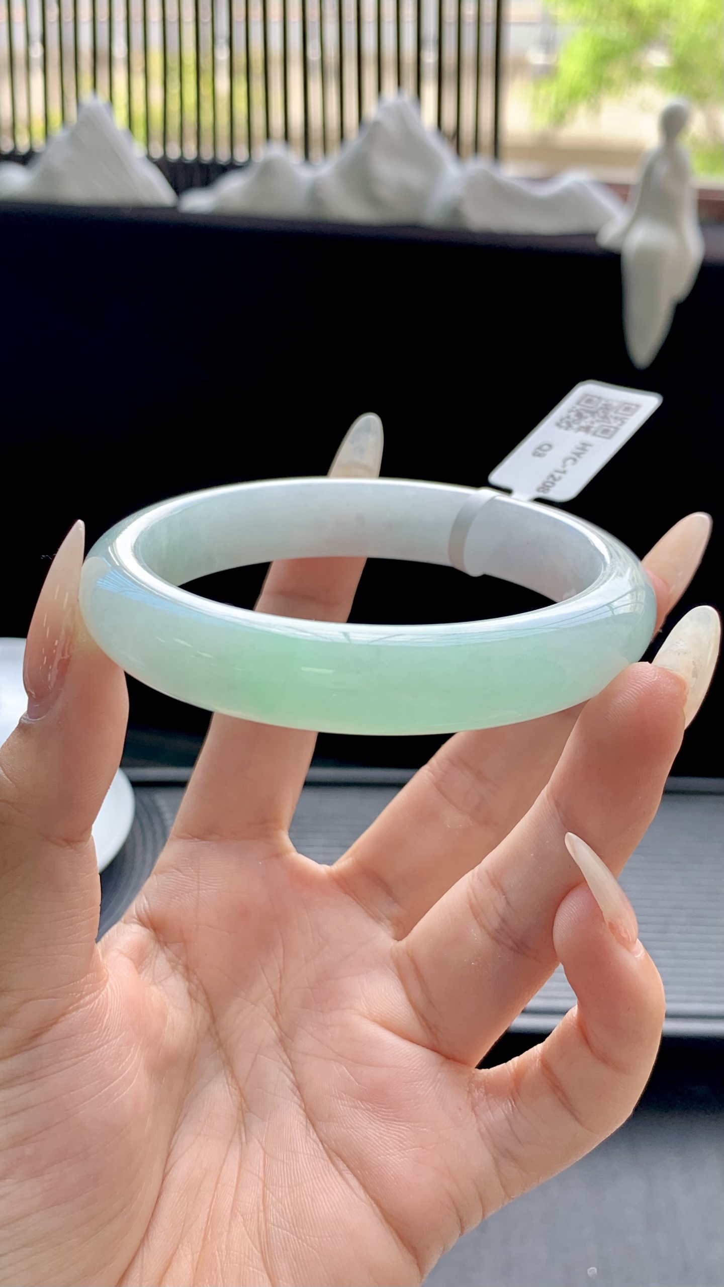 飘绿正圈手镯成品 HYC-1208 尺寸：58-12-8