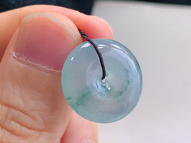 ️ 平安扣，无裂，尺寸18.4-5.4mm，包A附证书