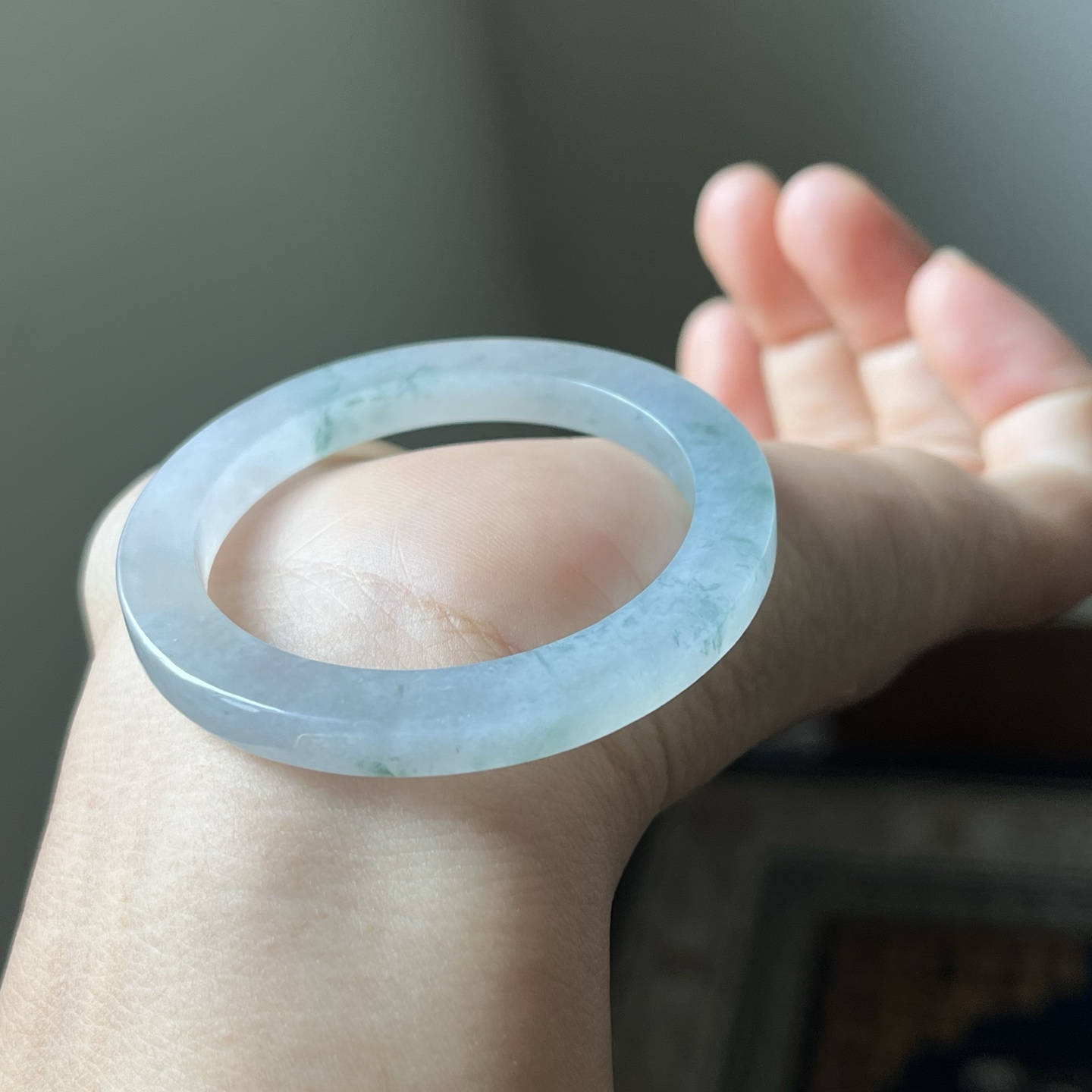 冰紫飘花方型童镯，种水好，冰透无裂，内直径42宽6.8厚5.3，超值