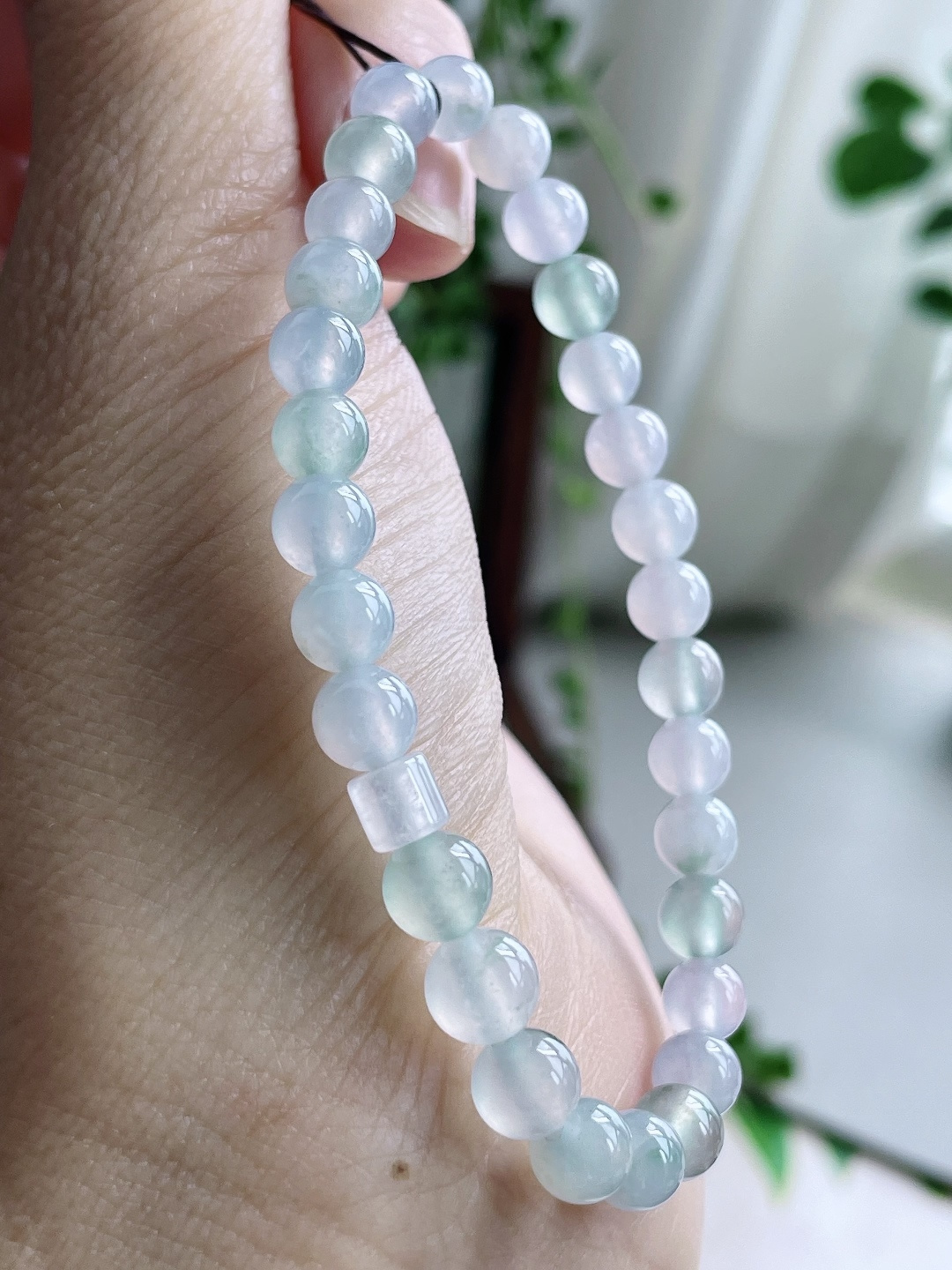 【珠子】冰种飘花手链圆珠珠子手链 【说明】缅甸 性比高 【尺寸】6.1mm 【重量】10.8克