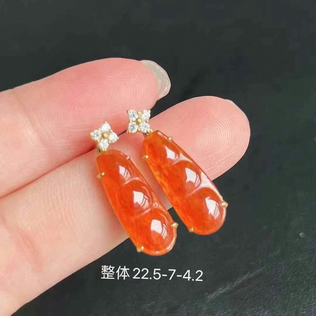 冰红翡福豆耳坠 18k金钻镶嵌，22.5-7-4.2