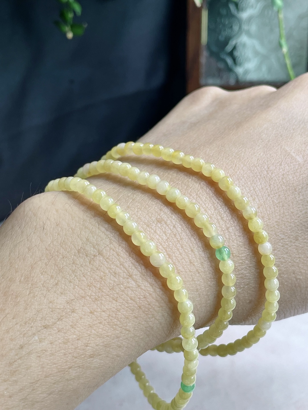 【珠子】冰黄翡珠链圆珠珠子珠链 【说明】缅甸 性比高 【尺寸】3.8mm，31cm 【重量】17.
