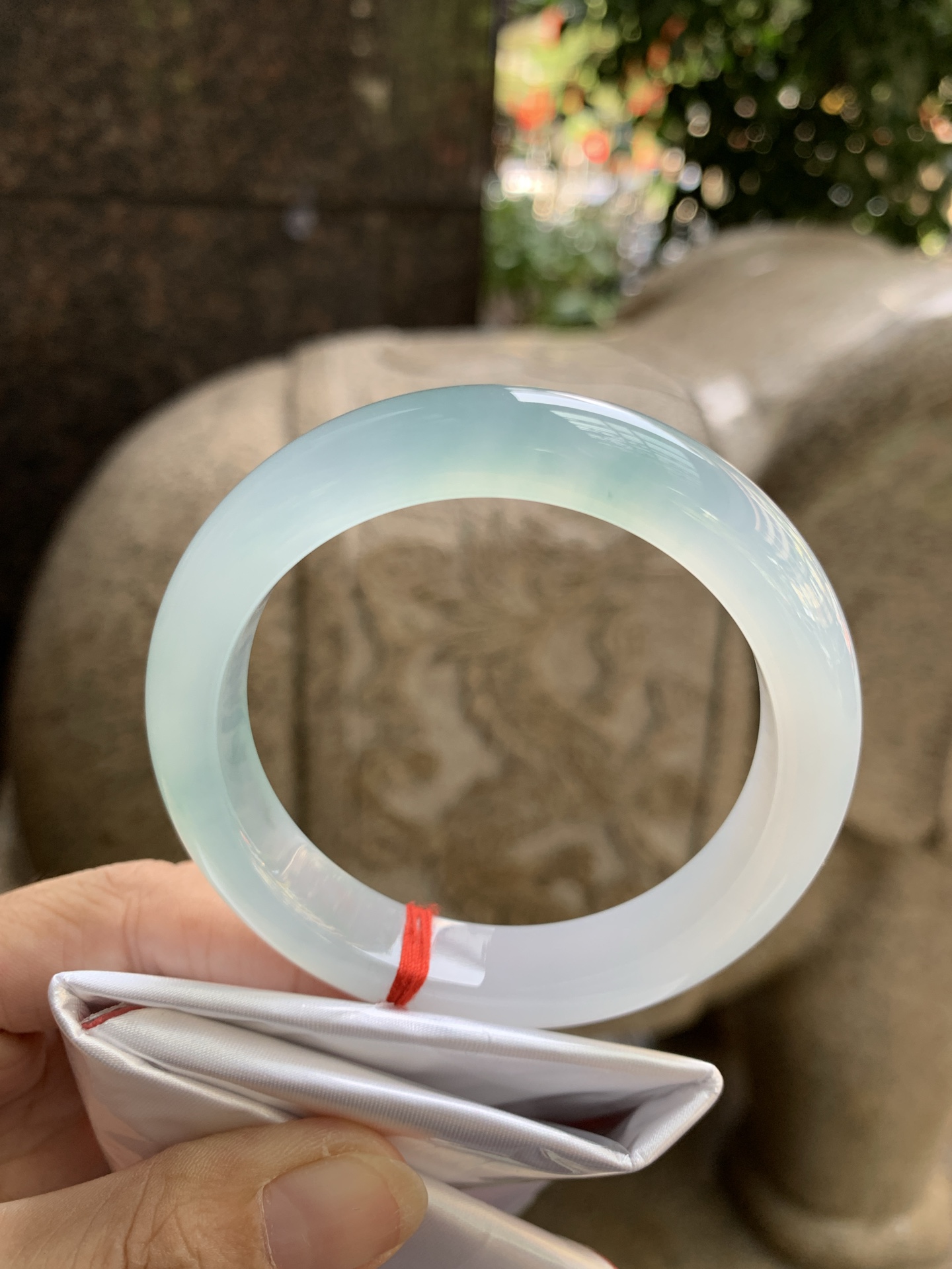 冰晴蓝正圈 56.5-8.1-10.9 0924-N1677 打灯细纹，不扣
