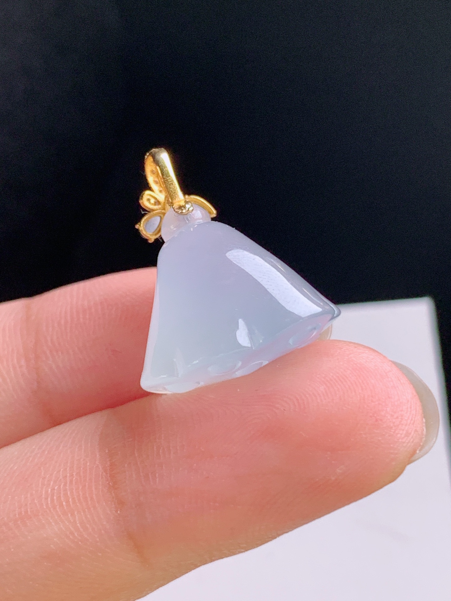 ️ 冰种莲蓬吊坠，水润通透，钻镶挂扣，寓意顺心如意，裸石15.1-16.8-12.320.9，530923
