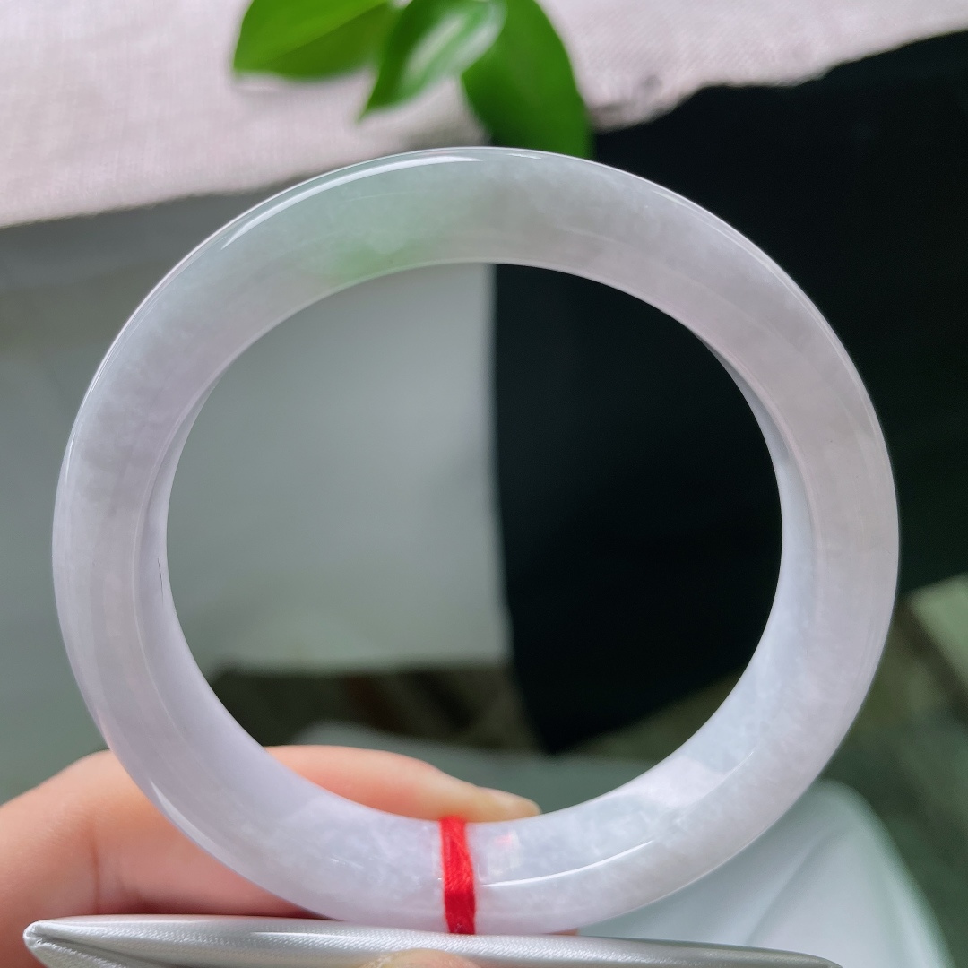 56.9/11.4/8.5，春彩正圈，晶体线，朦胧淡紫为底，一隅清新翠色温柔晕染，紫韵清雅，翠色鲜活
