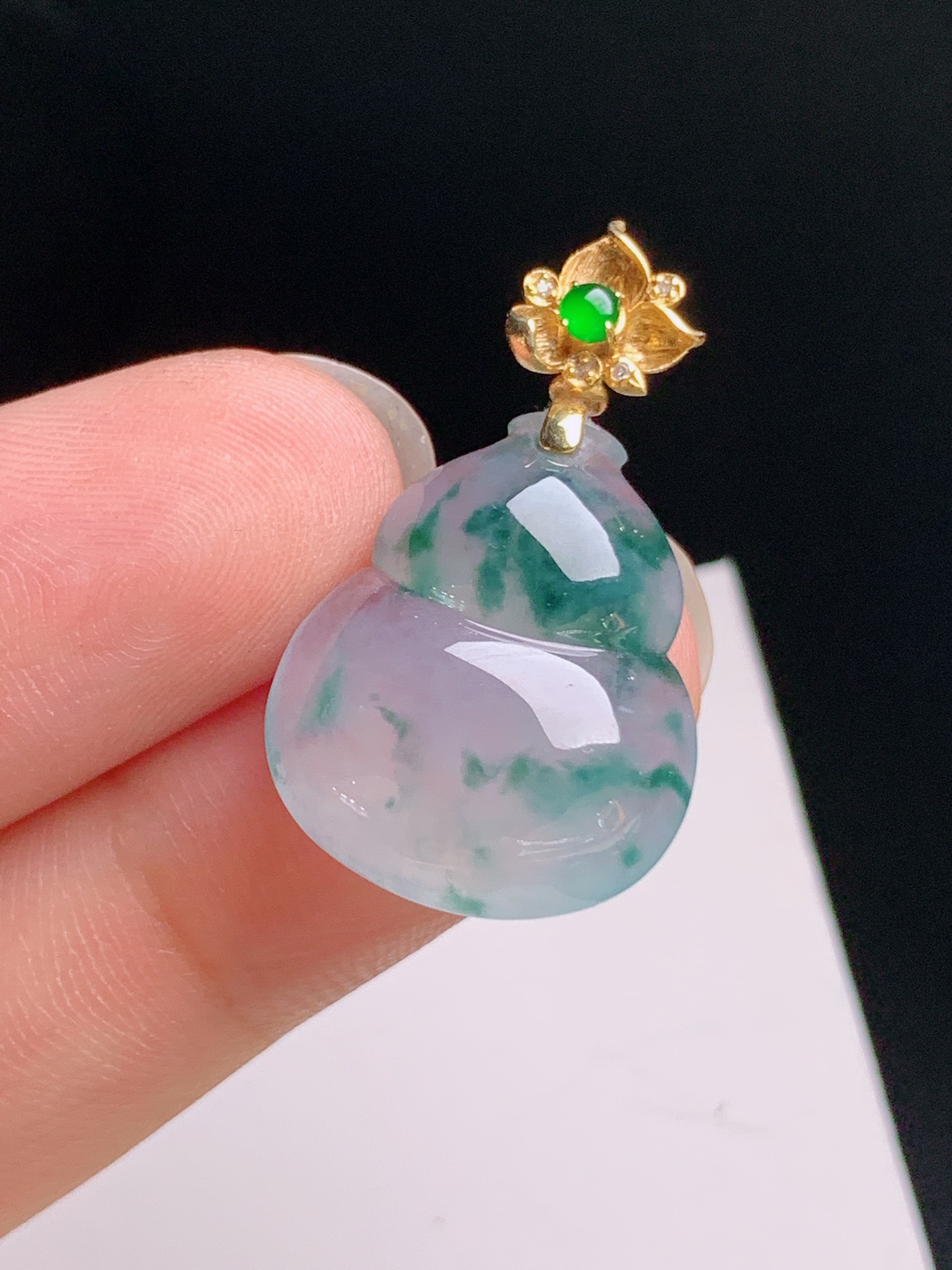 ️ 冰种飘花葫芦吊坠，飘绿花，金扣搭配，寓意福禄双全，裸石19.5-16.6-5.229 13