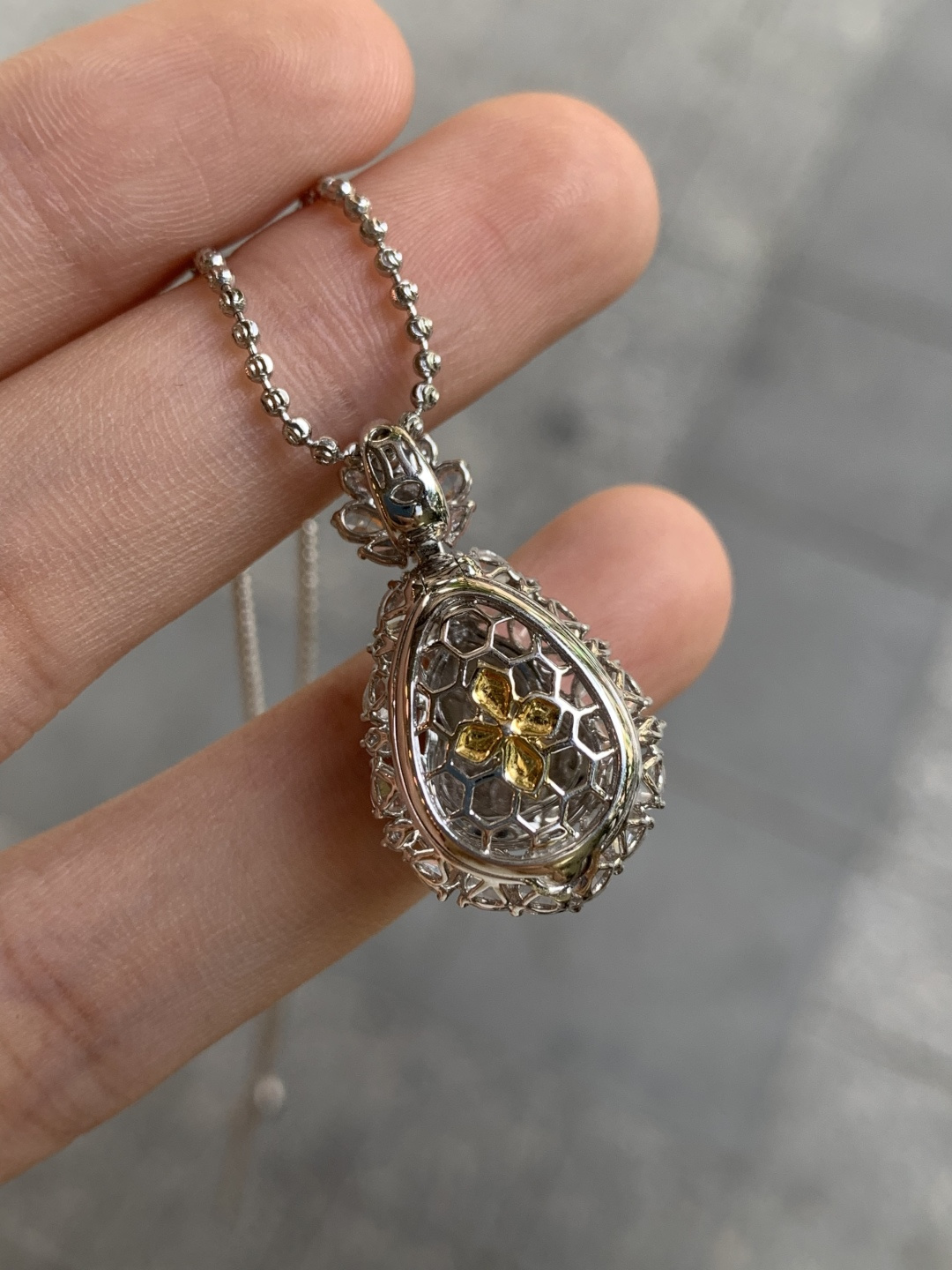 ️阳绿葫芦吊坠，无裂，18k金镶嵌，12.9-9.7-2.5