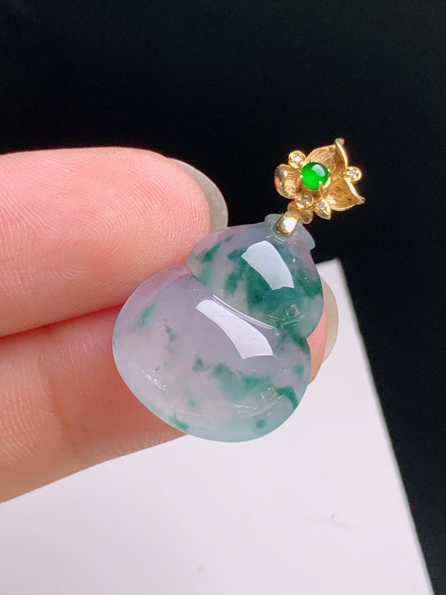 ️ 冰种飘花葫芦吊坠，飘绿花，金扣搭配，寓意福禄双全，裸石19.5-16.6-5.229 13