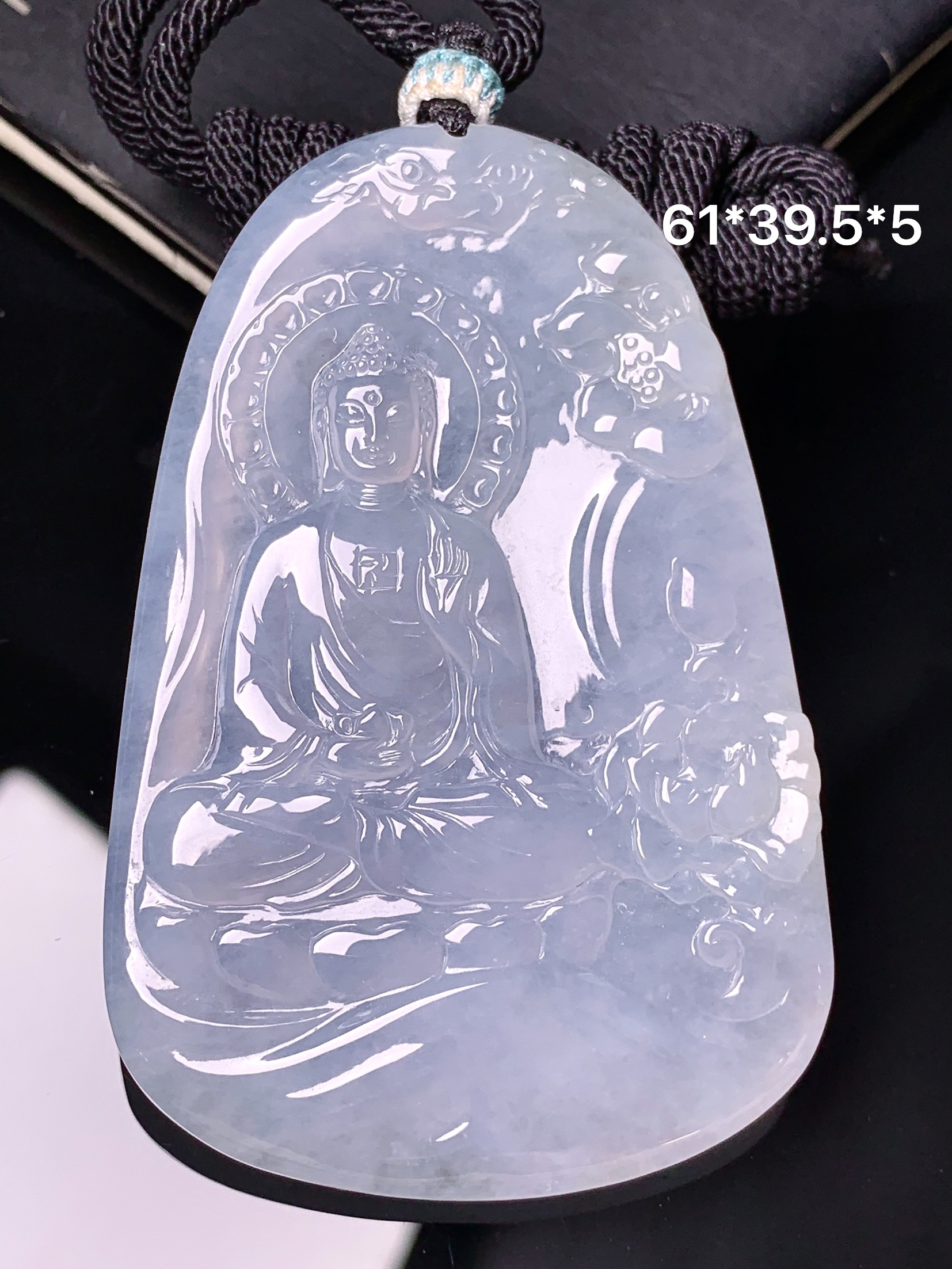 冰种大日如来佛祖吊坠 玉质细腻 色泽艳丽清新 水润亮眼 整体尺寸61*39.5*5 a5