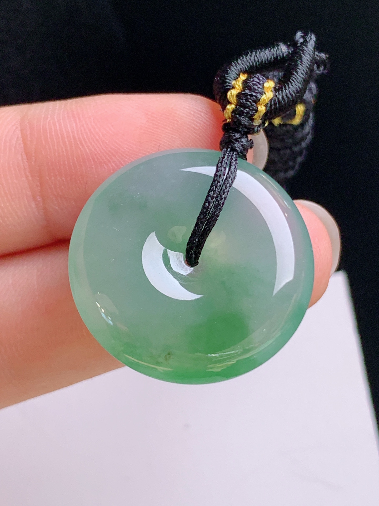 ️ 冰种飘绿平安扣，圆润饱满，编绳搭配，寓意平安圆满，裸石24.6-6