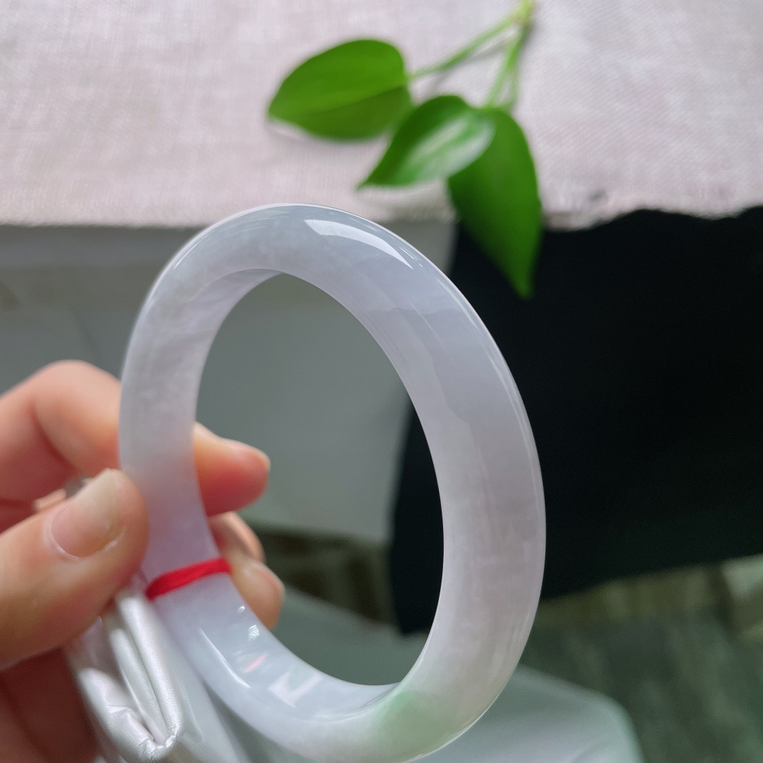 56.9/11.4/8.5，春彩正圈，晶体线，朦胧淡紫为底，一隅清新翠色温柔晕染，紫韵清雅，翠色鲜活，气韵温婉动人。ss59577a