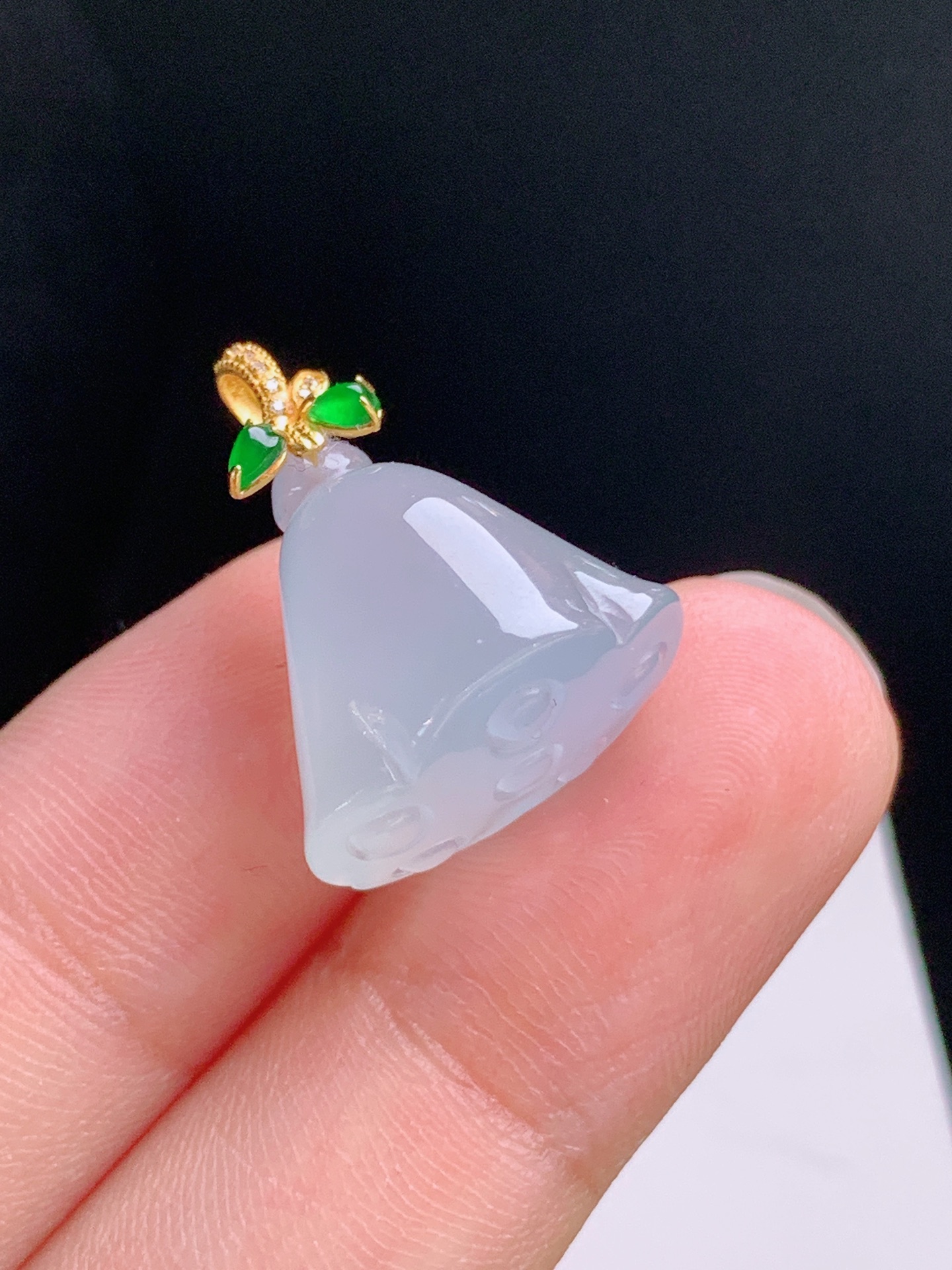 ️ 冰种莲蓬吊坠，水润通透，钻镶挂扣，寓意顺心如意，裸石15.1-16.8-12.320.9，530923