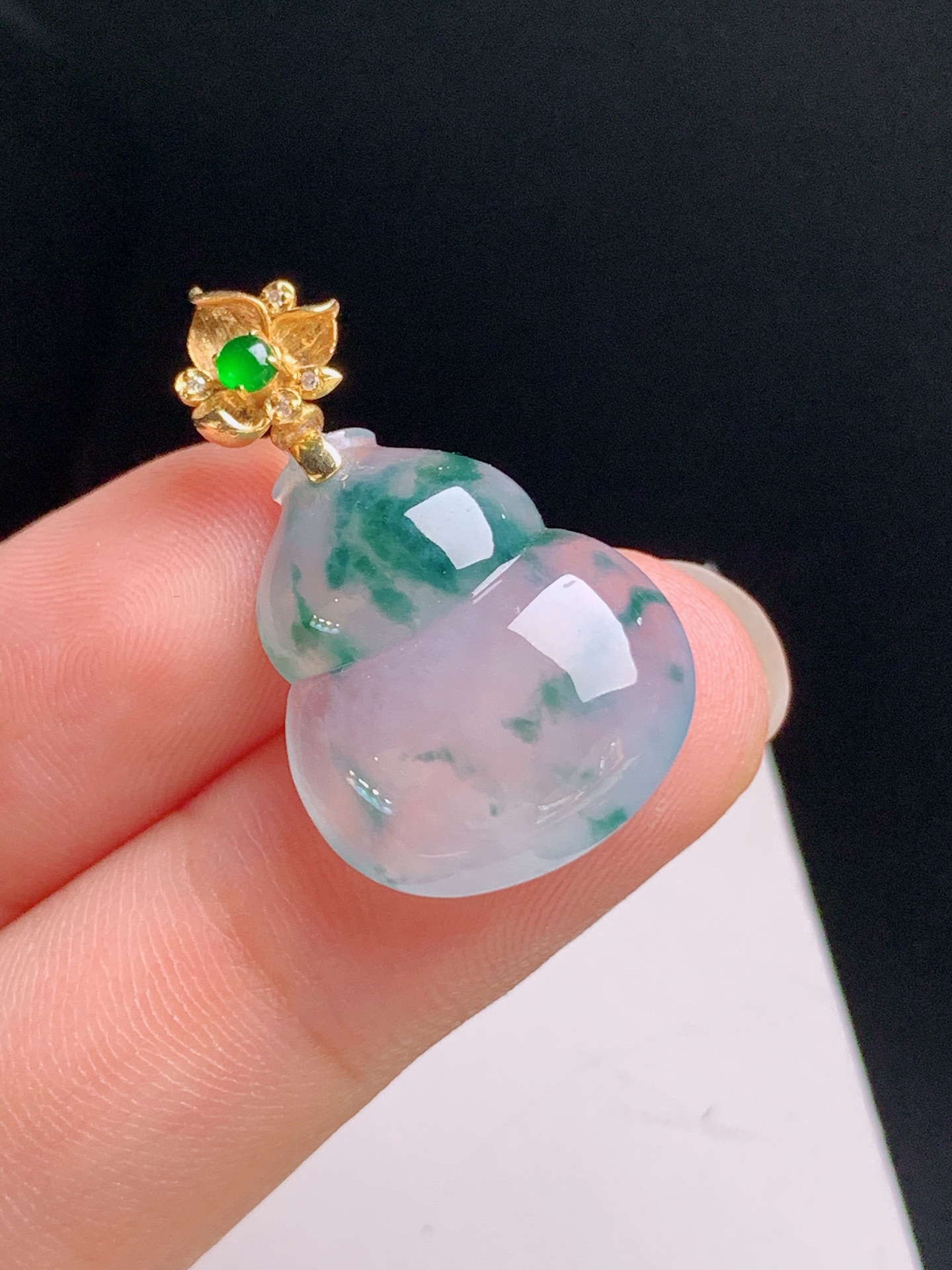 ️ 冰种飘花葫芦吊坠，飘绿花，金扣搭配，寓意福禄双全，裸石19.5-16.6-5.229 13