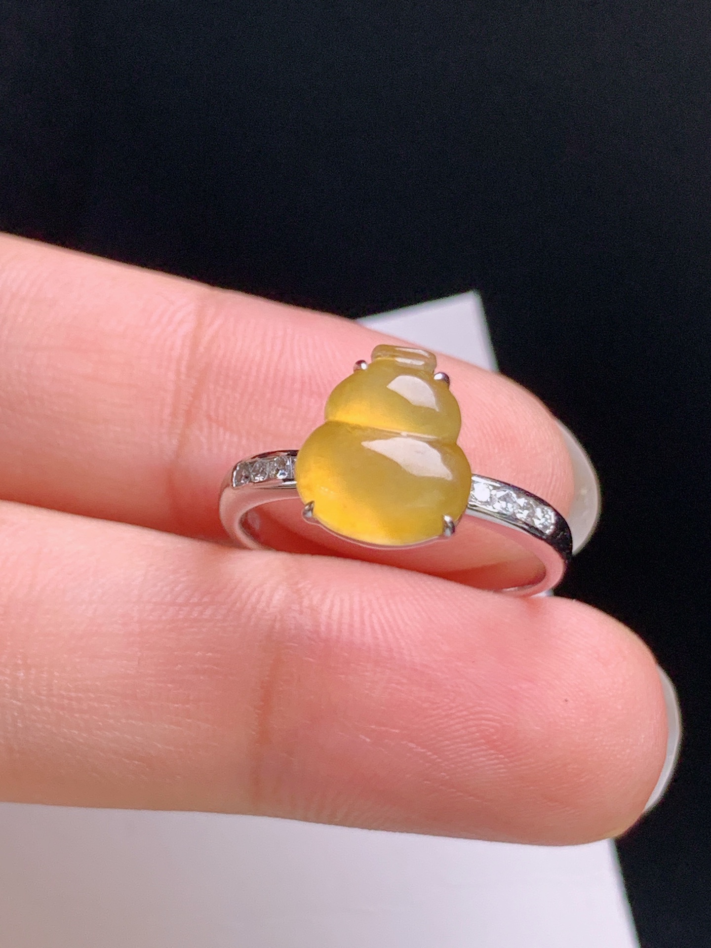 ️ 黄翡葫芦戒指，金棕温润，钻镶点缀，寓意福禄相伴 裸石10-8.7-2.7 圈口14 90