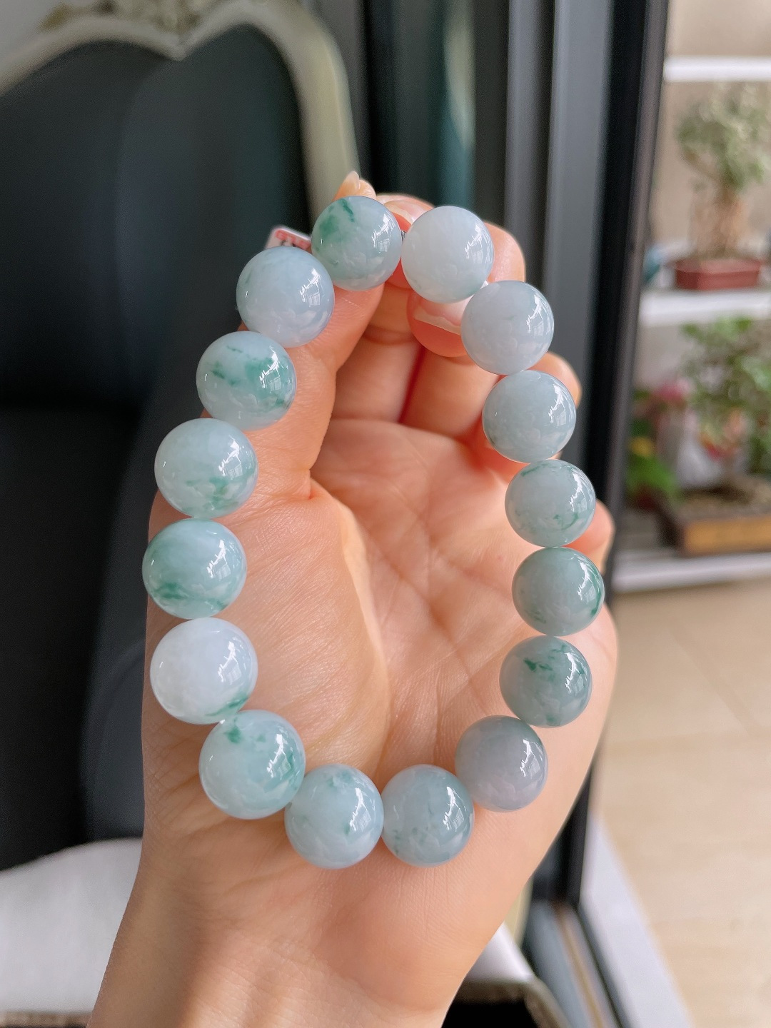 缅甸天然翡翠A货，冰飘花手串，尺寸：13mm。【编4061】