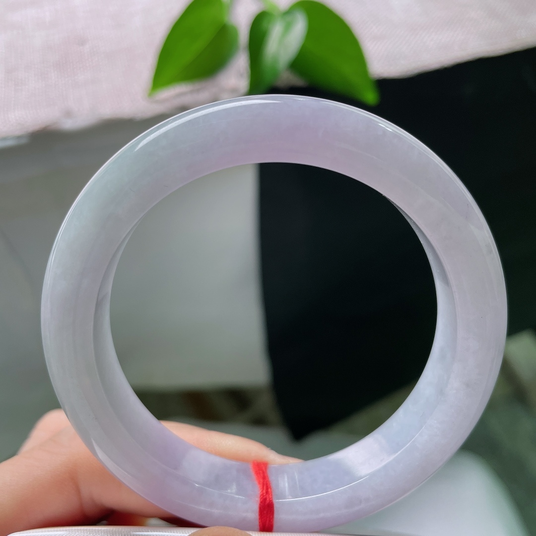 56/12/9.2，正圈，棉线，朦胧烟紫漫染玉璧，冰糯通透莹润，色调恬淡梦幻，藏中式古典含蓄韵味。ss59309a