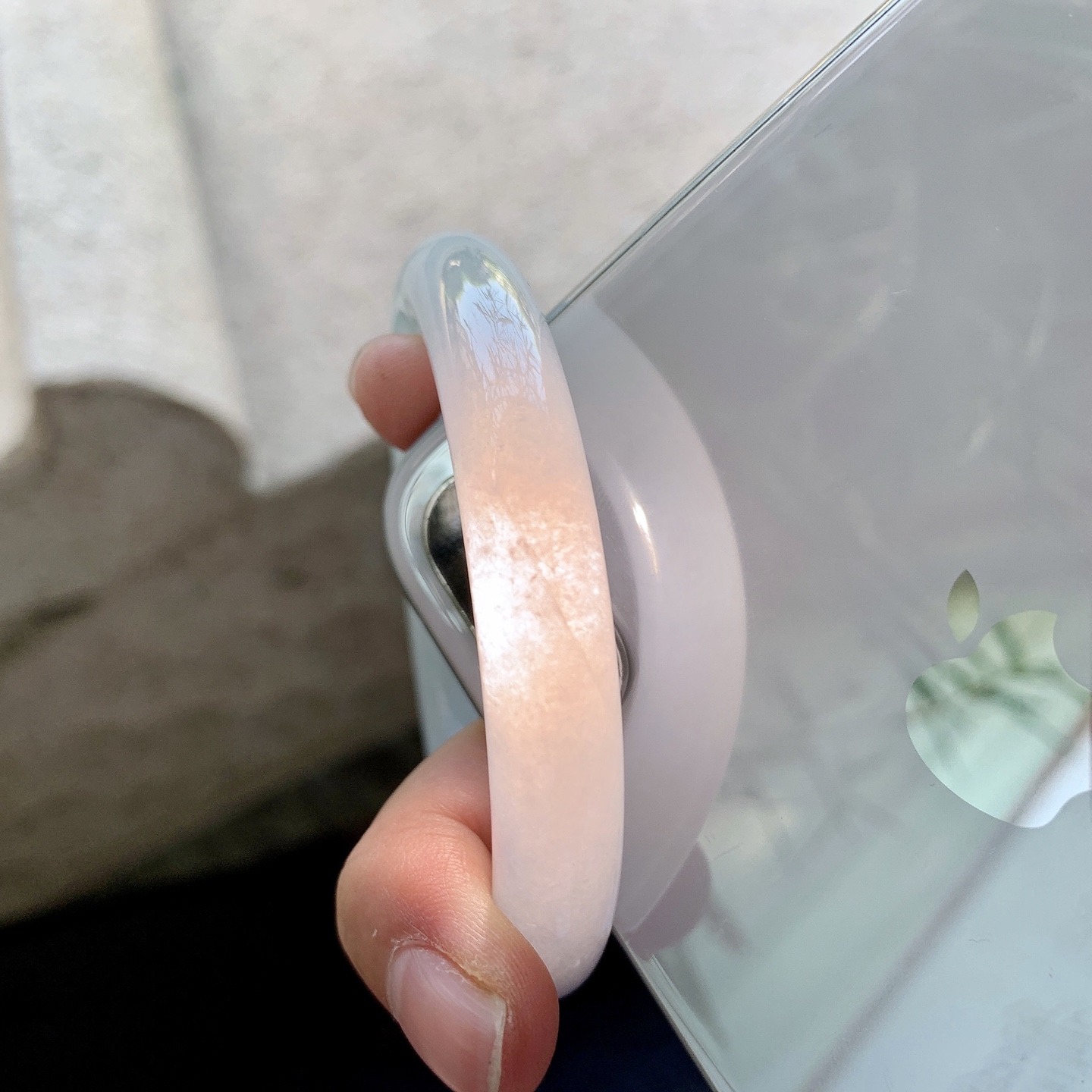 圆条50 51 圈口51.1/9.5/9.5 编码C5092624 细糯底色，水润，种老，细腻，打灯有棉线