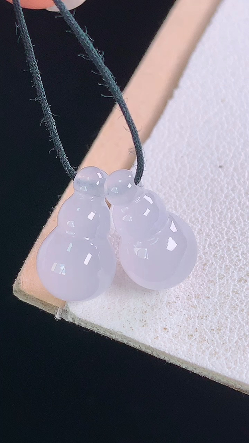 ️冰润葫芦，无裂，尺寸:13.0-7.5mm 24