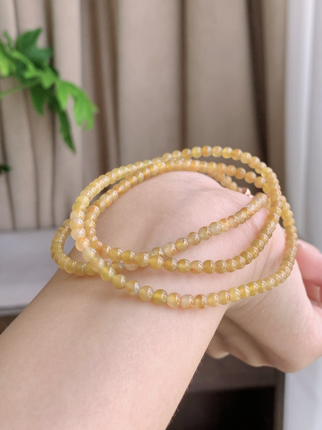 【珠子】冰黄翡珠链圆珠子珠链 【说明】缅甸 性比高 【尺寸】3.6mm，31cm 【重量】15.4克
