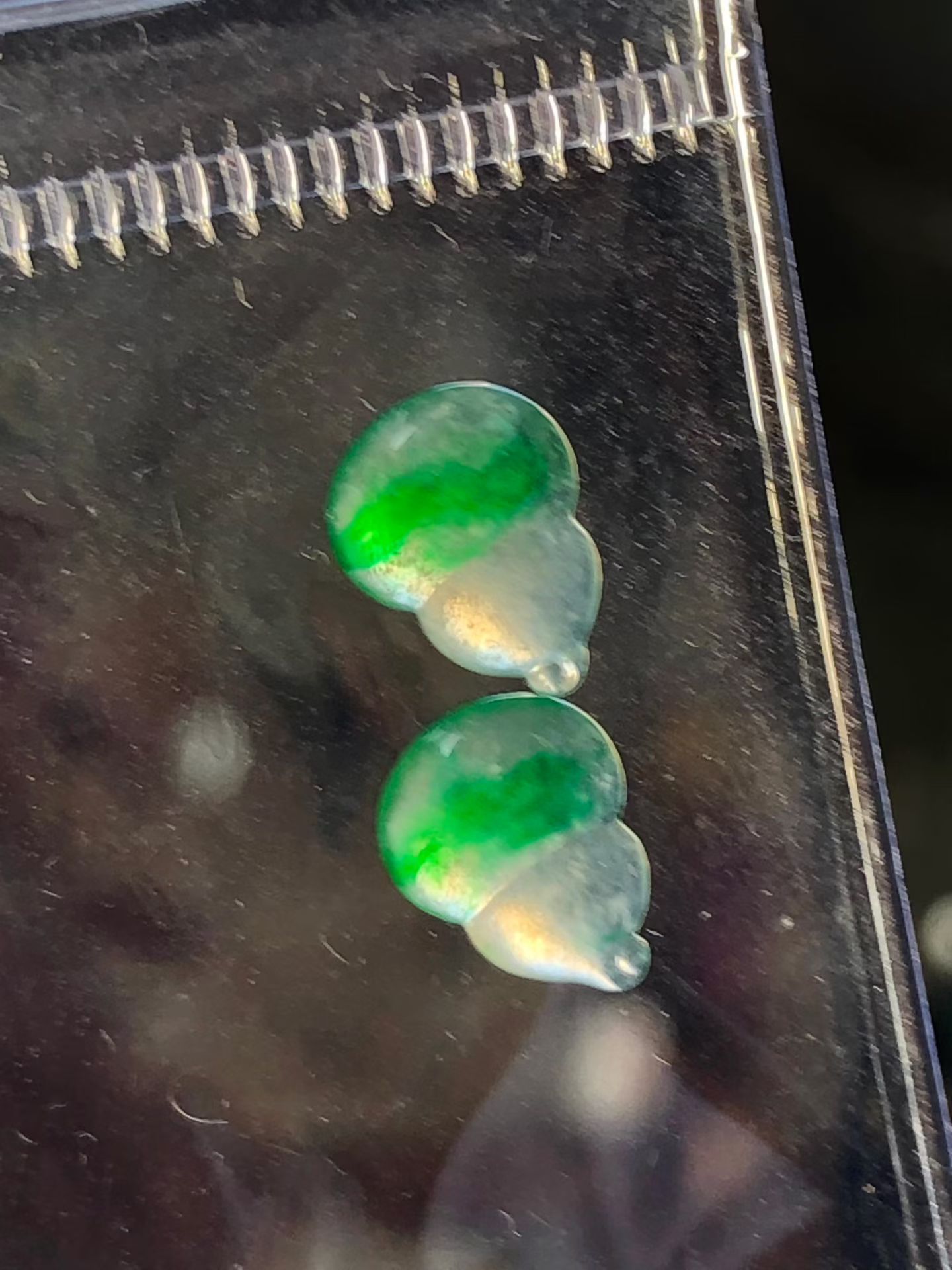 ️ 飘绿葫芦一对，尺寸：9.8×7.8×2.7